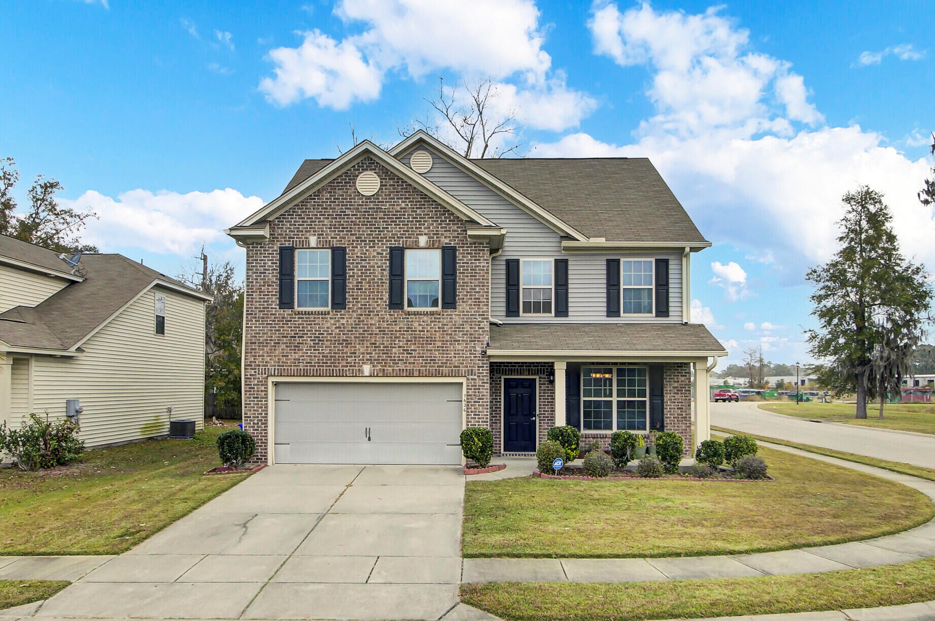 7626 Haywood St, Charleston, SC 29418-2269