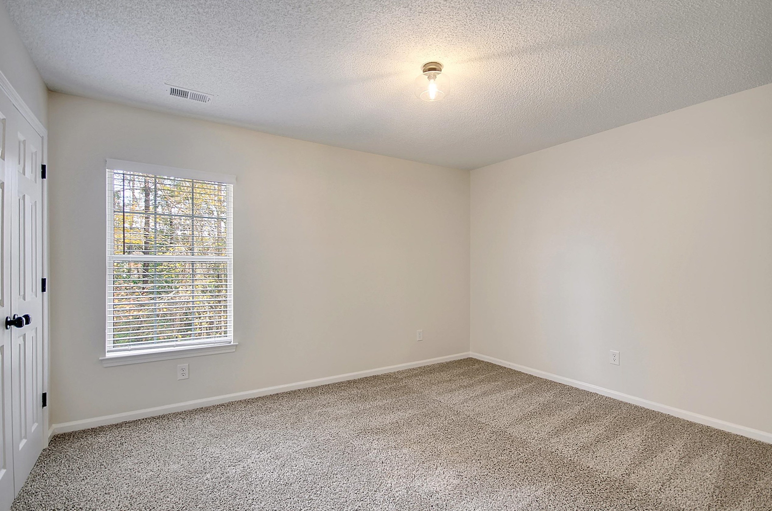 4016 Carolina Bay Dr, Moncks Corner SC  29461-3429 exterior