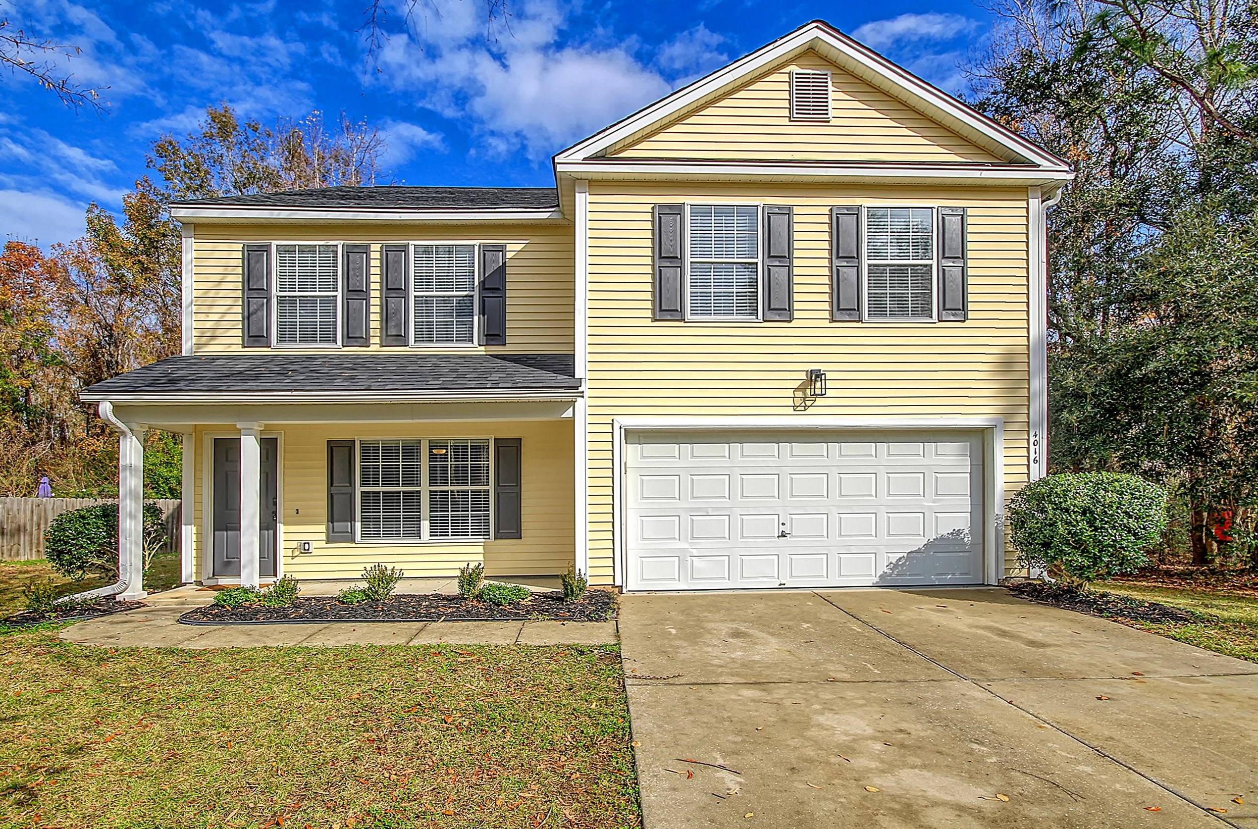 4016 Carolina Bay Dr, Moncks Corner SC  29461-3429 exterior