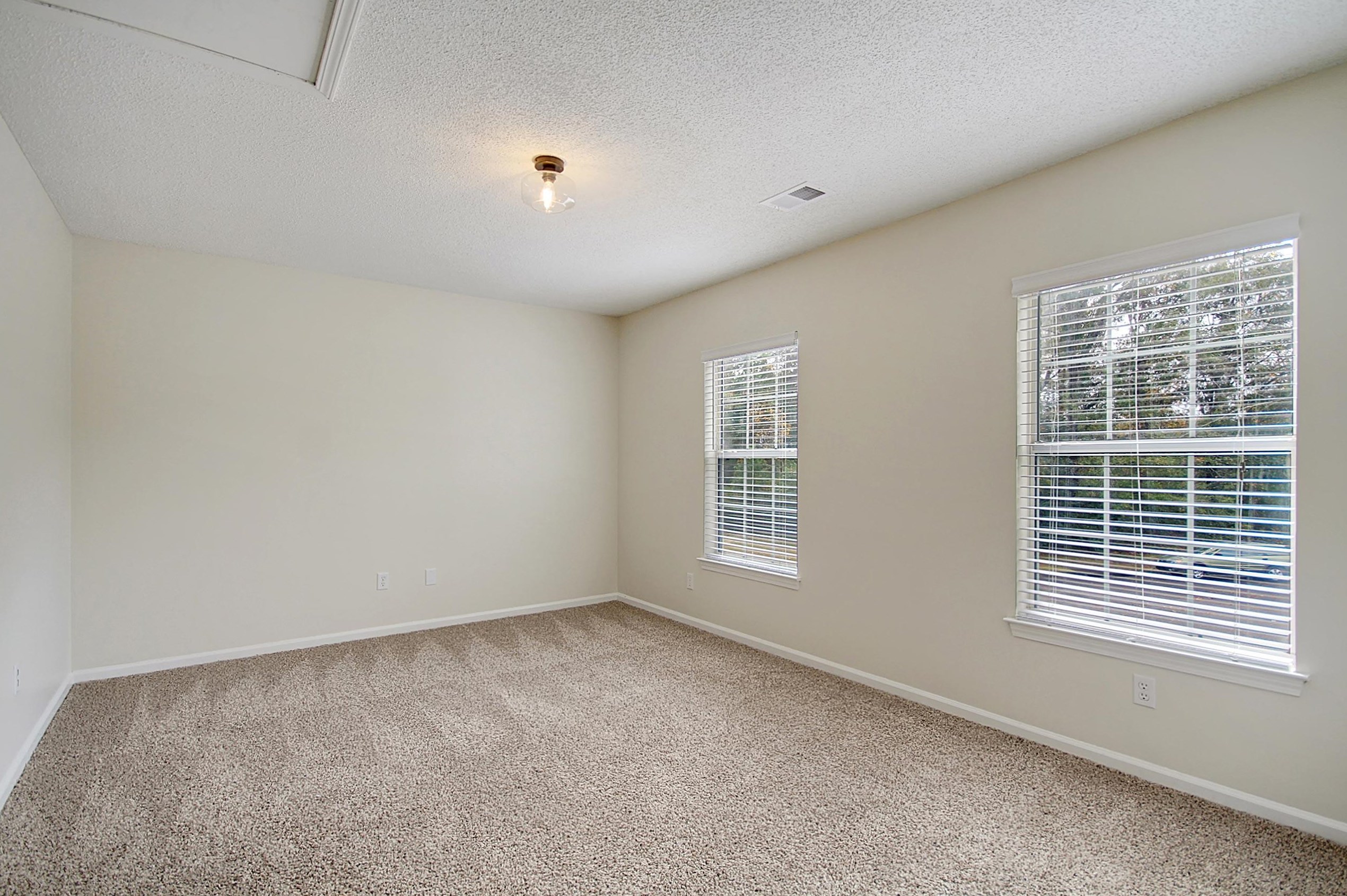 4016 Carolina Bay Dr, Moncks Corner SC  29461-3429 exterior