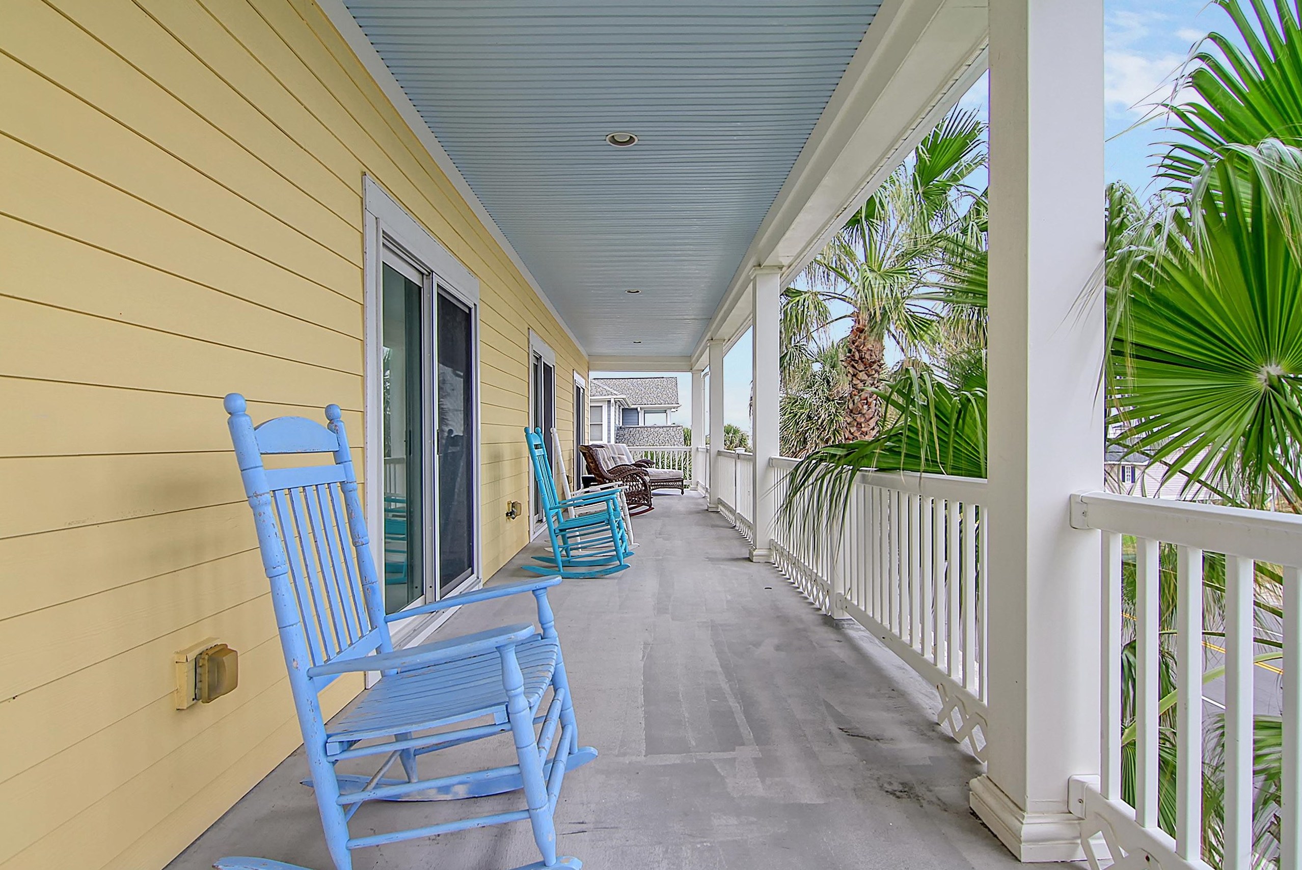 309 Palmetto Blvd, Edisto SC  29438-3124 exterior