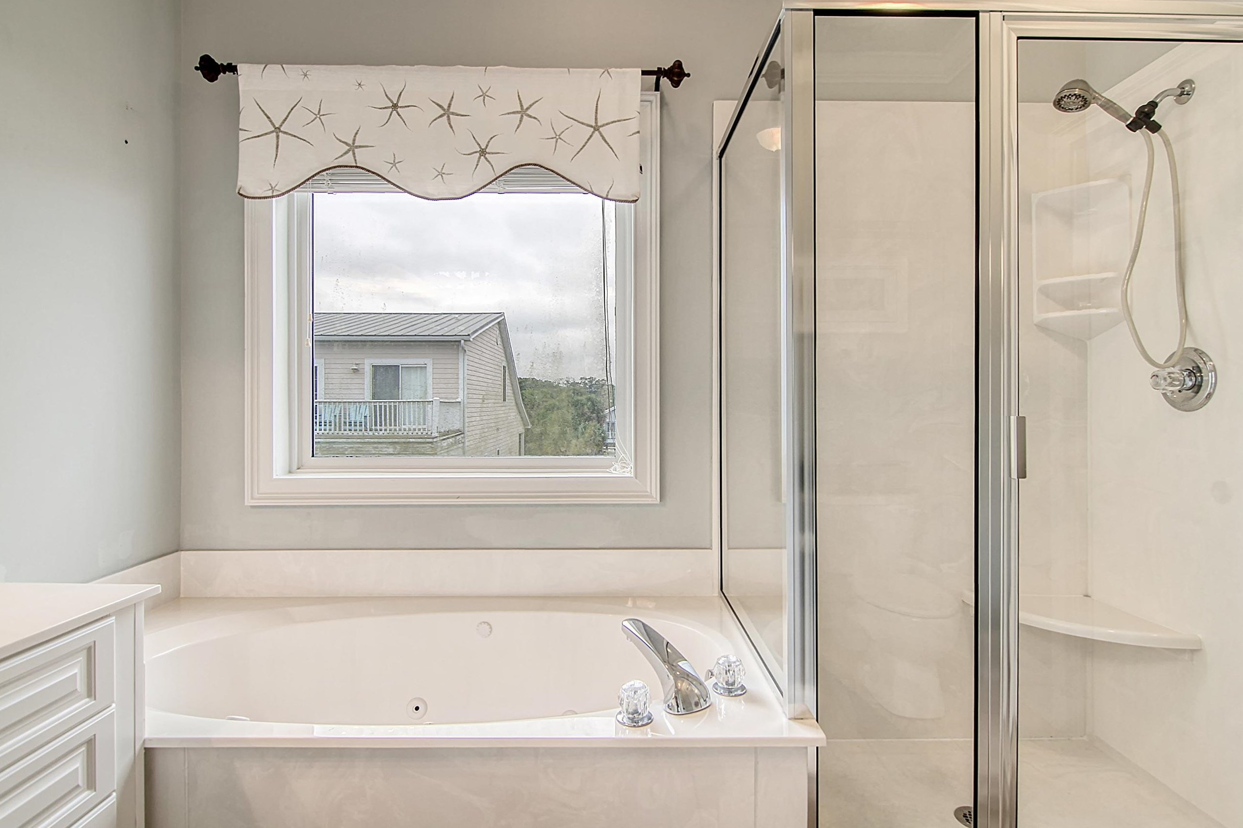 309 Palmetto Blvd, Edisto SC  29438-3124 exterior