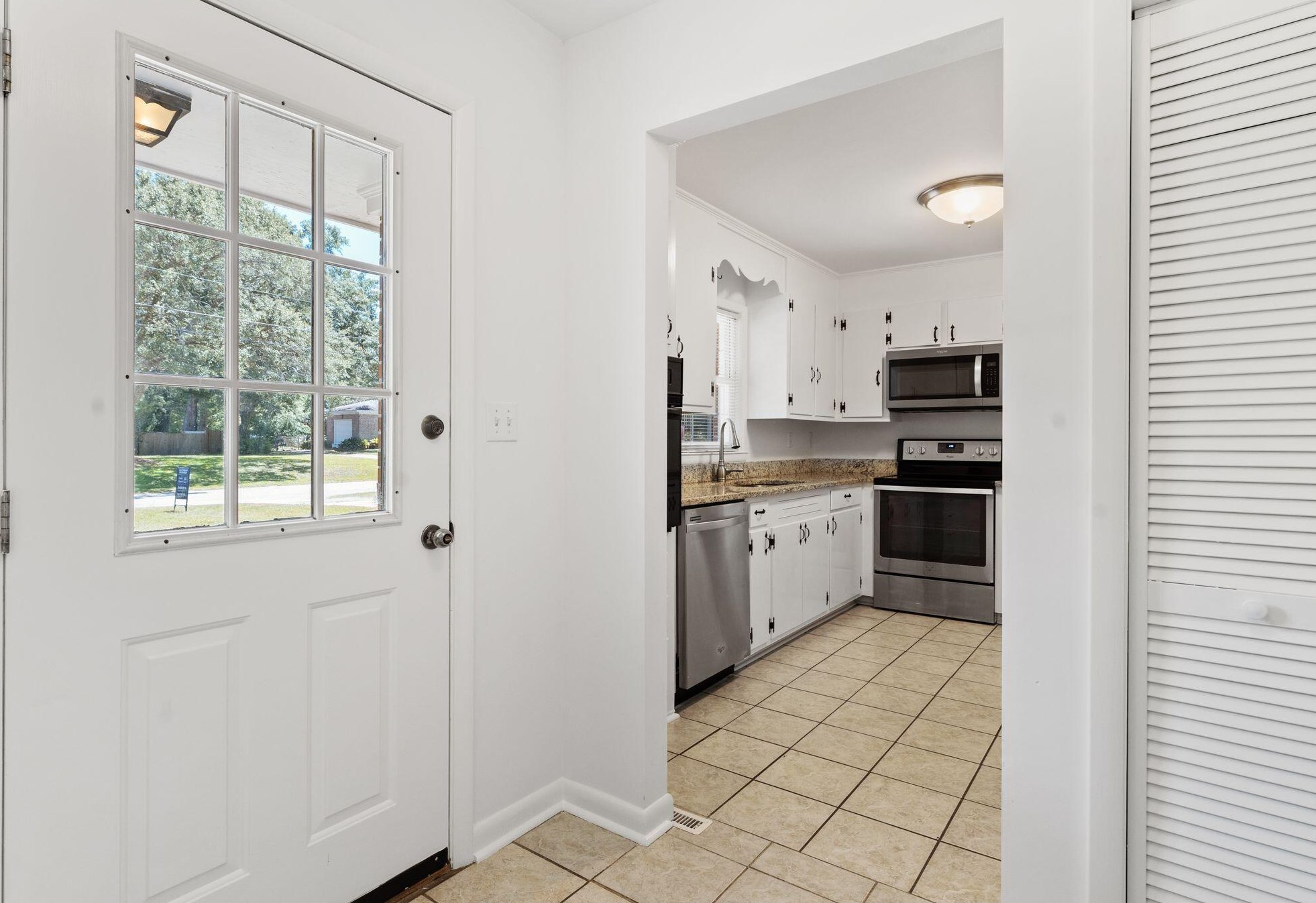 723 James Dr, Charleston SC  29412-4212 exterior