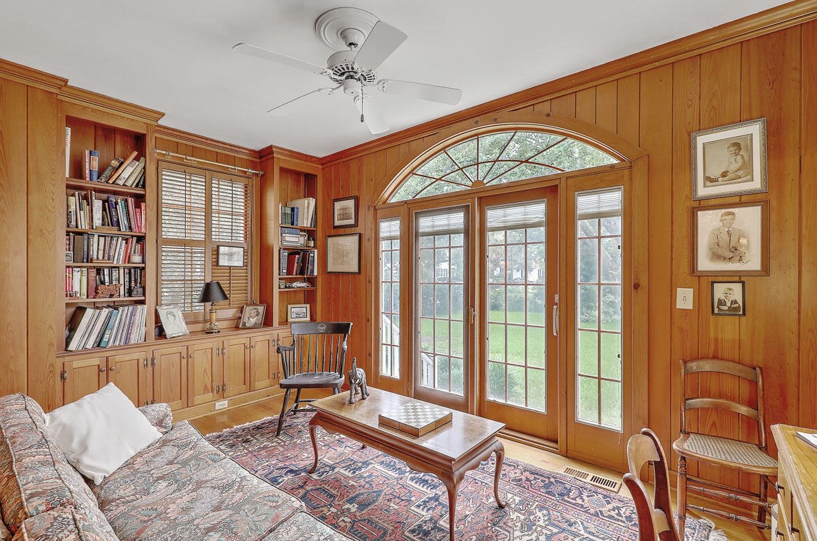 108 Battery St, Charleston SC  29401-2320 exterior