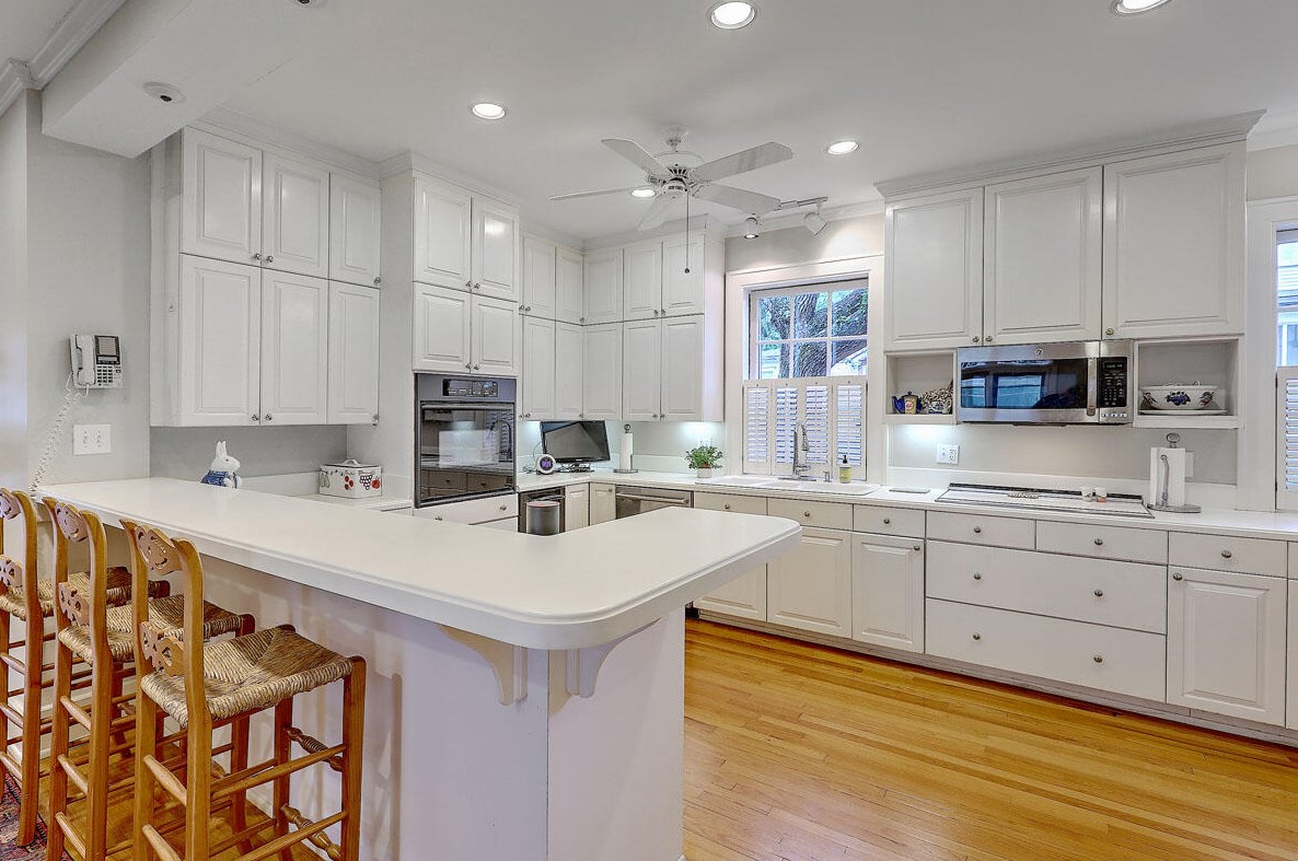 108 Battery St, Charleston SC  29401-2320 exterior