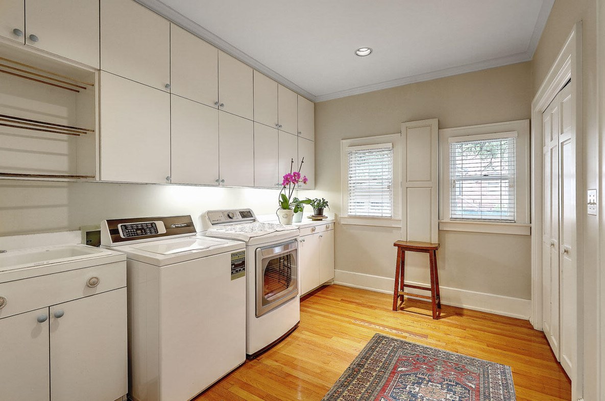 108 Battery St, Charleston SC  29401-2320 exterior