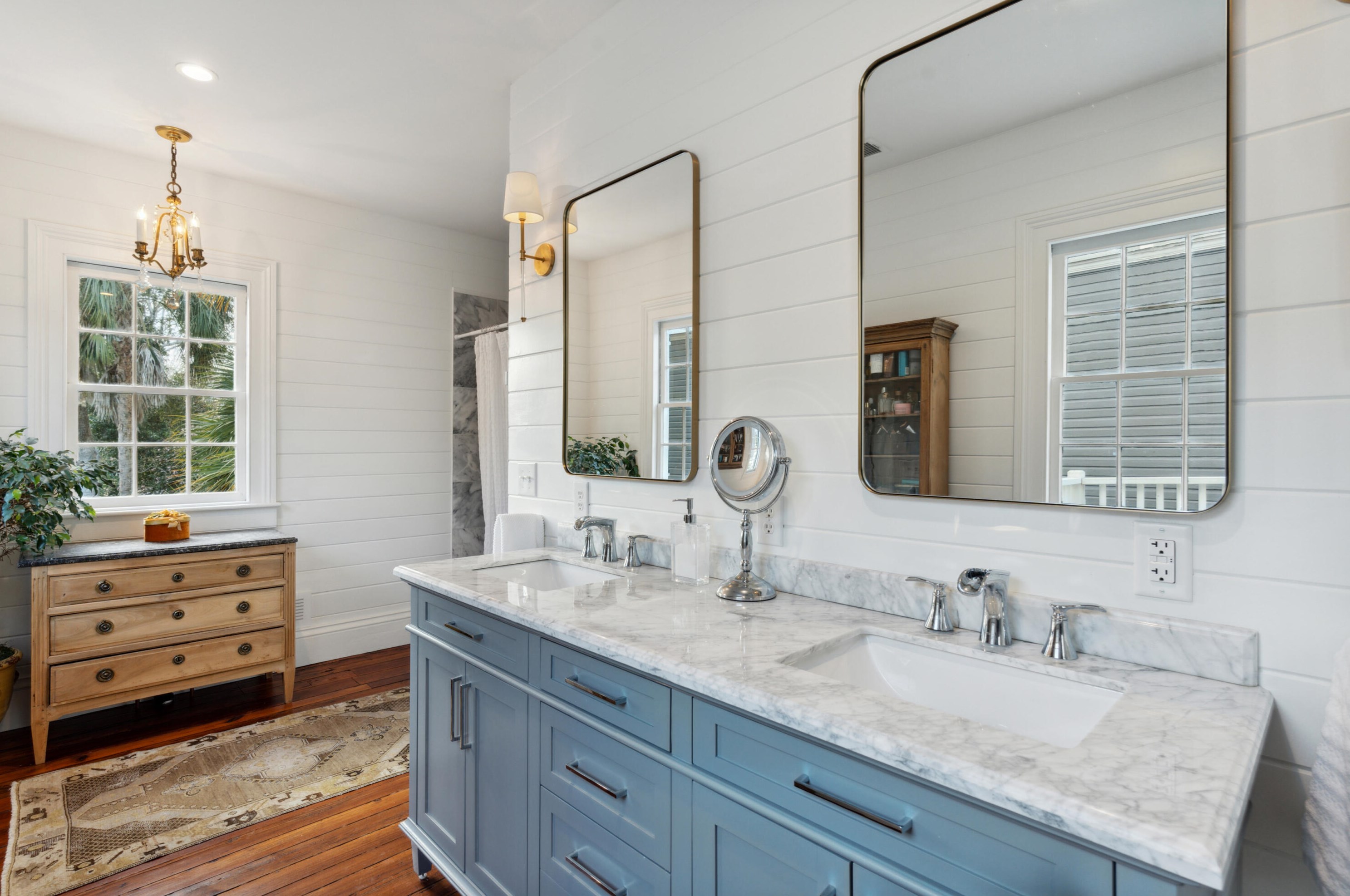 27 Gadsden St, Charleston SC  29401-1205 exterior