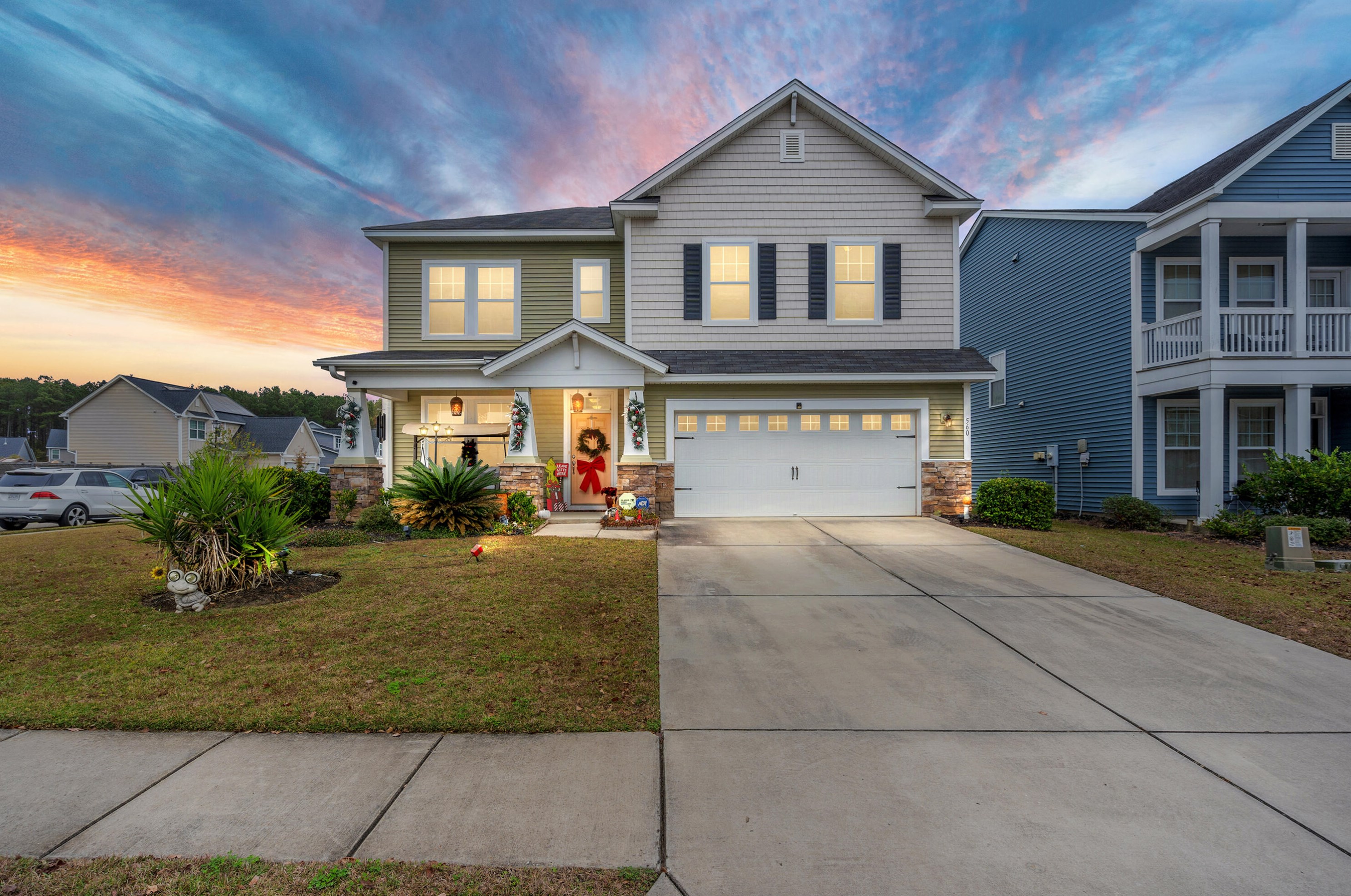 560 Crossland Dr, Moncks Corner, SC 29461-8888
