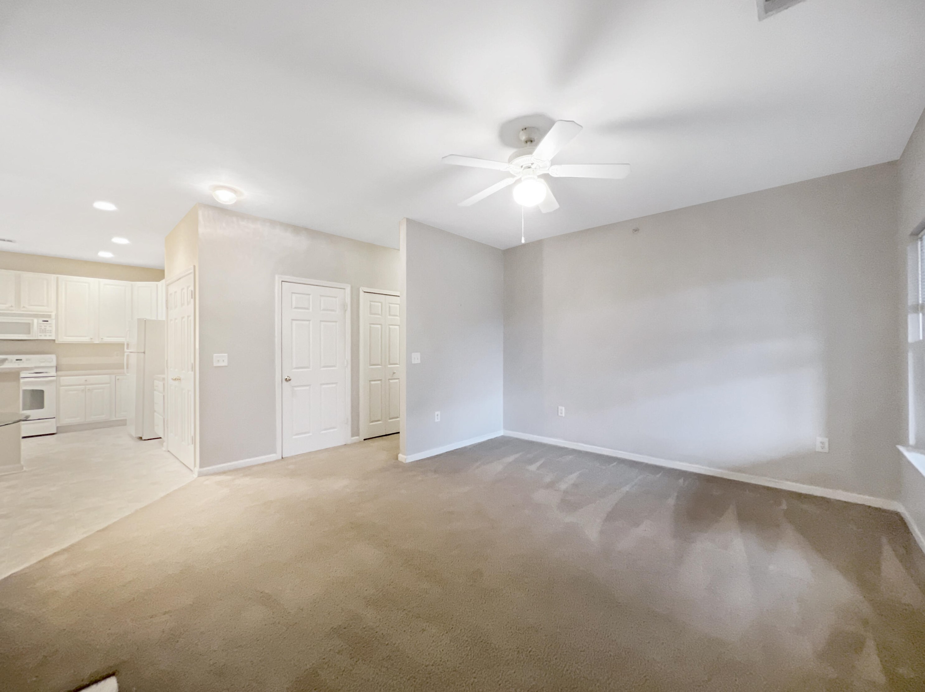 3307 Mariners Way, Moncks Corner SC  29461-3252 exterior