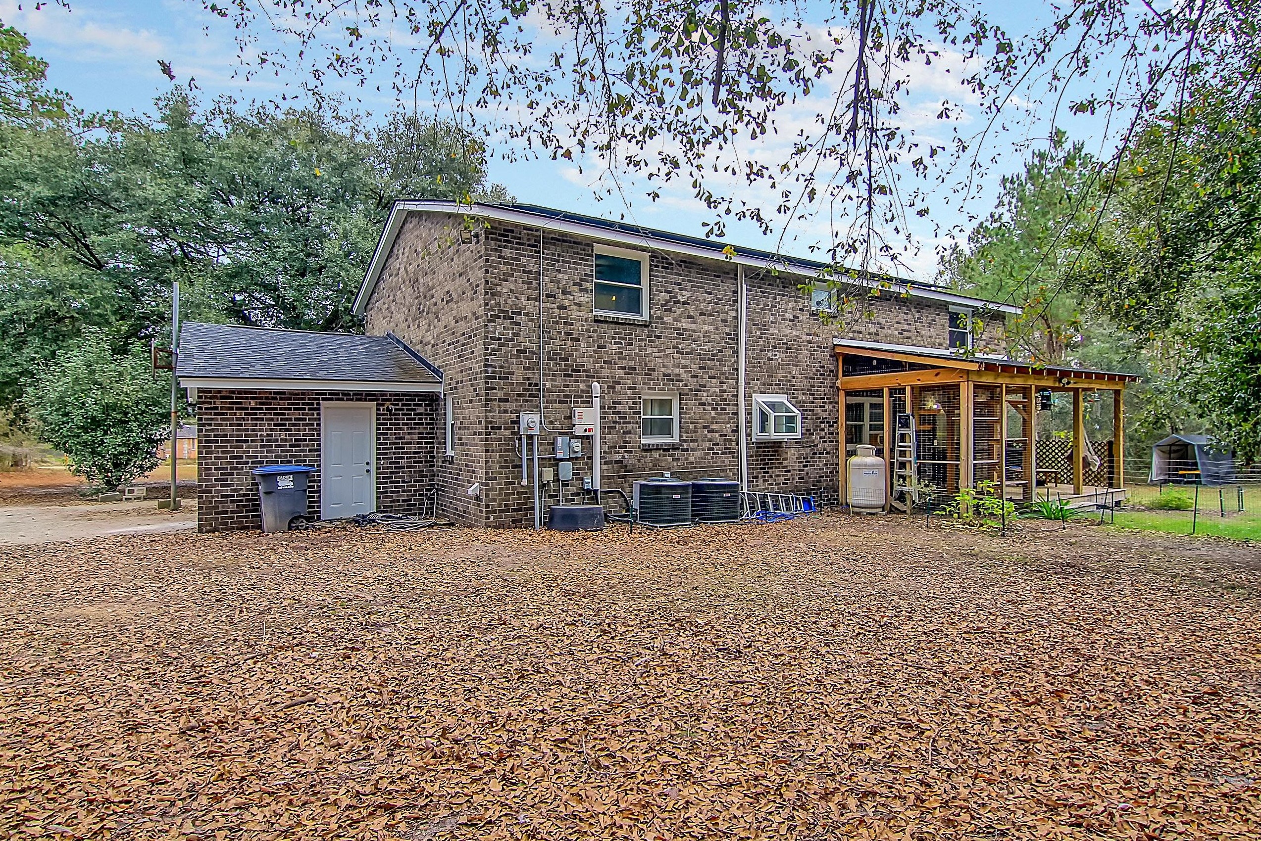 22 Sherrill Ln, Round O SC  29474-4375 exterior