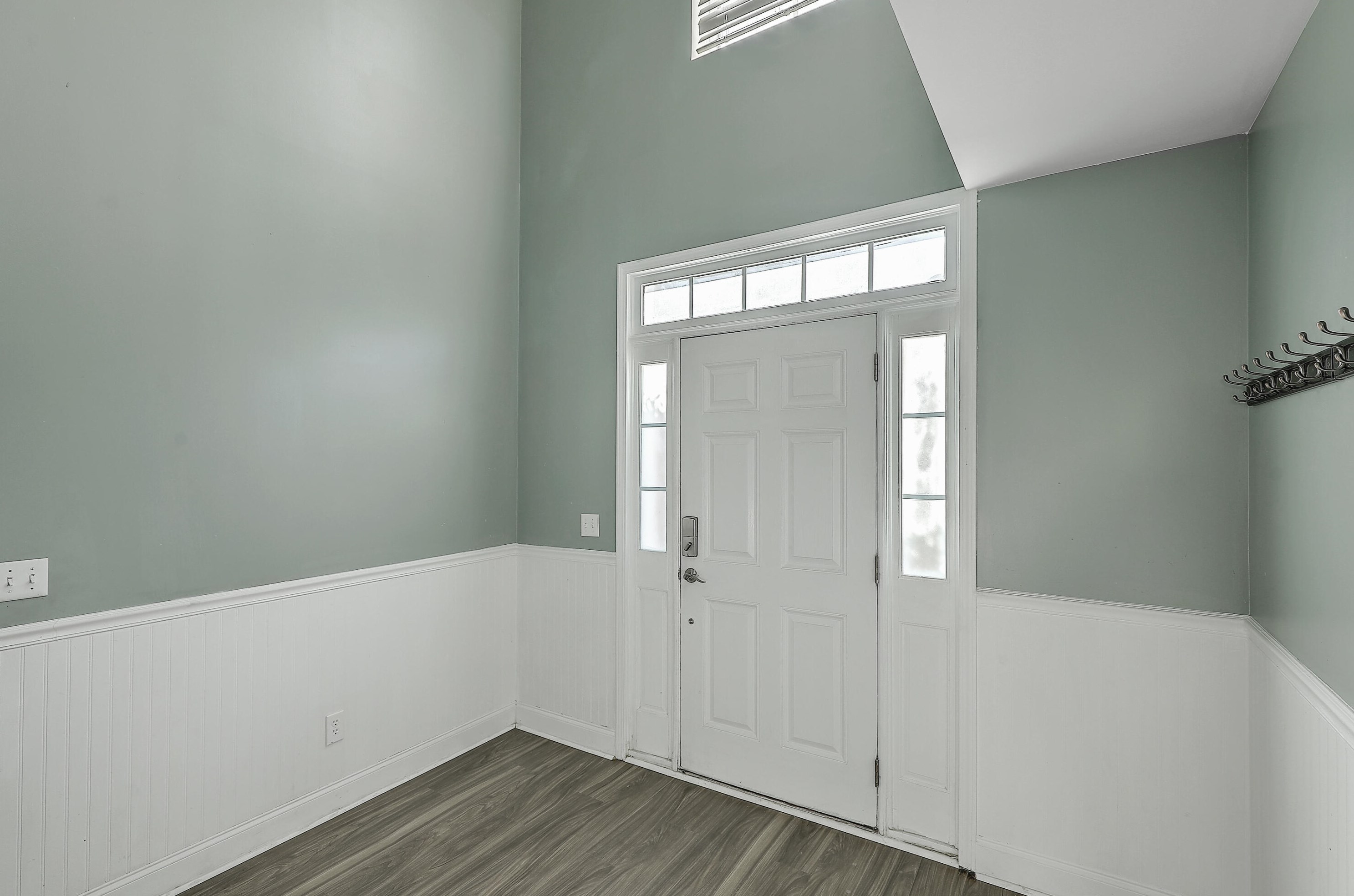9233 Southern Oak Ln, Ladson, SC 29456