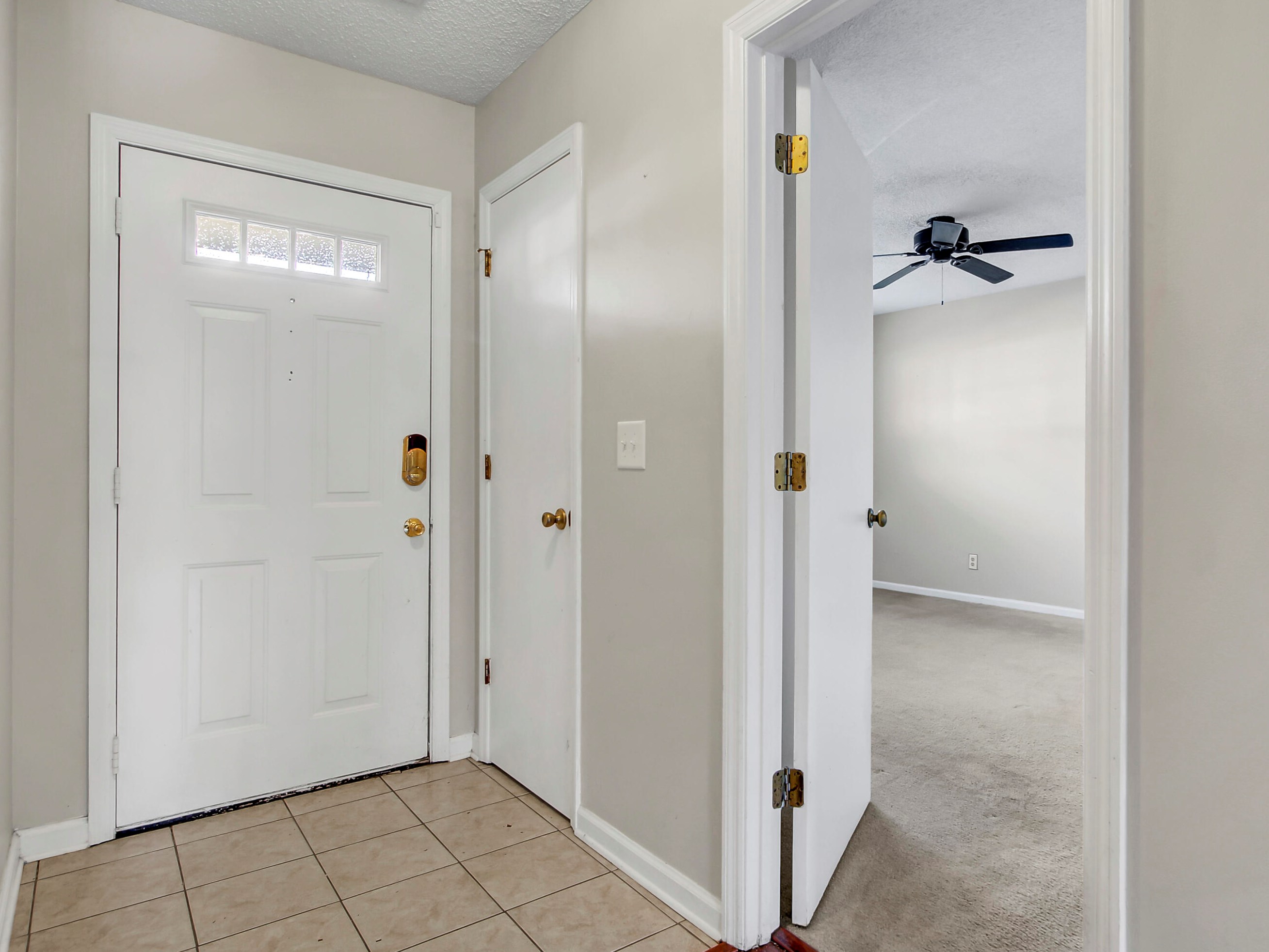 408 Courtland Dr, Summerville SC  29483-1710 exterior