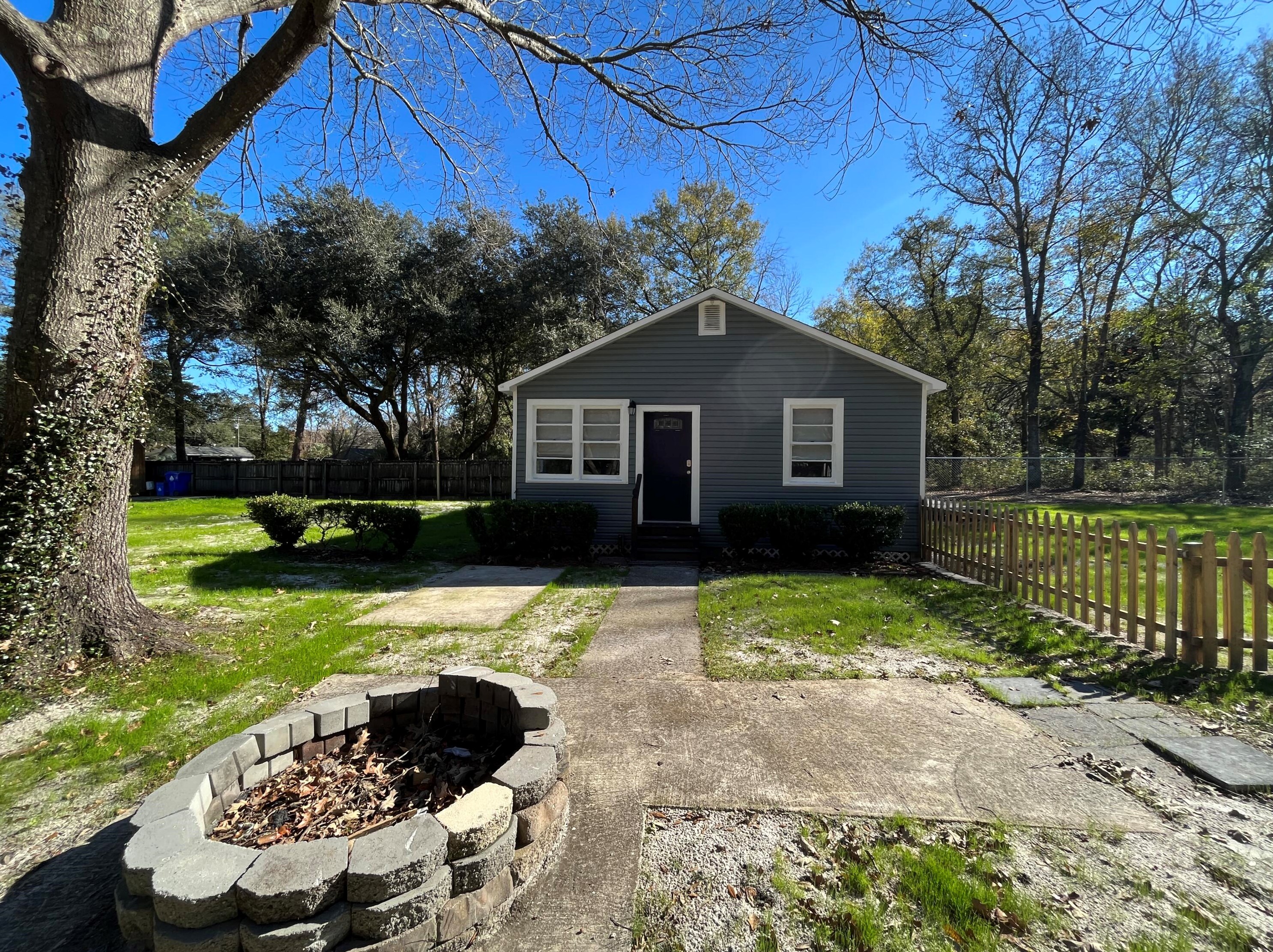 2004 Valnore Rd, Johns Island, SC 29455