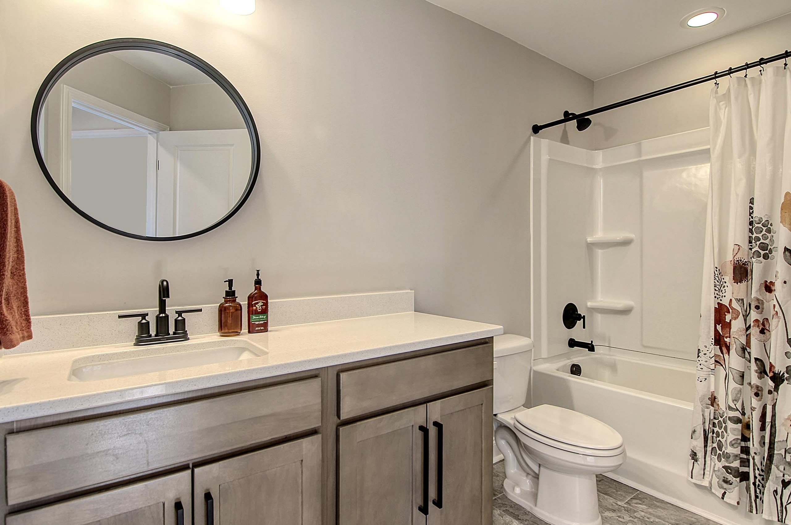 7760 Montview Rd, Charleston SC  29418-2257 exterior