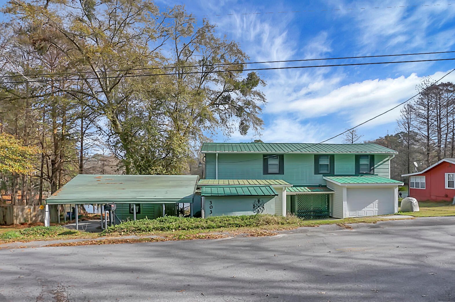 303 Cypress Shores Rd, Eutawville, SC 29048-8840