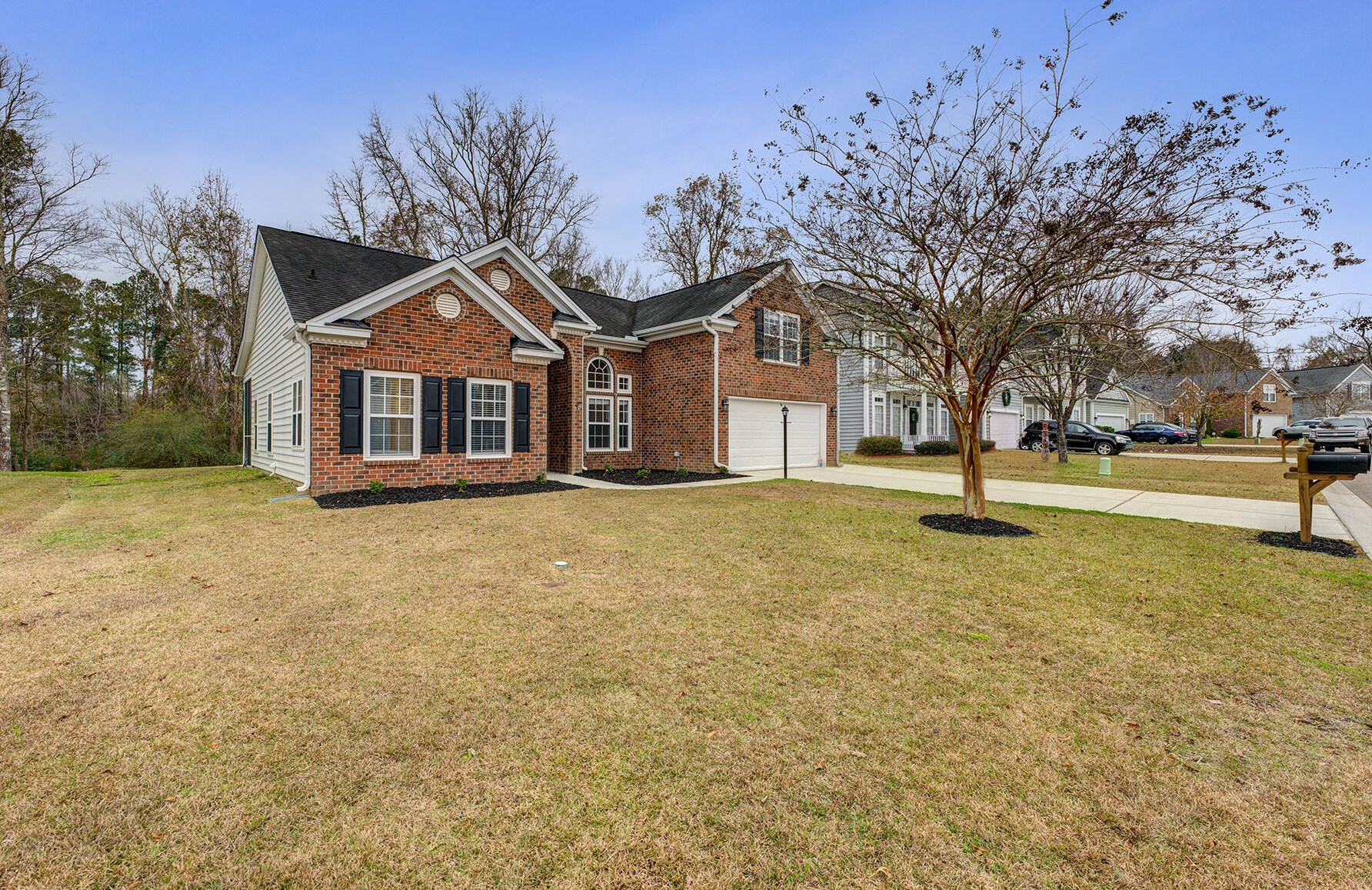 364 Lakewind Dr, Moncks Corner, SC 29461-7448