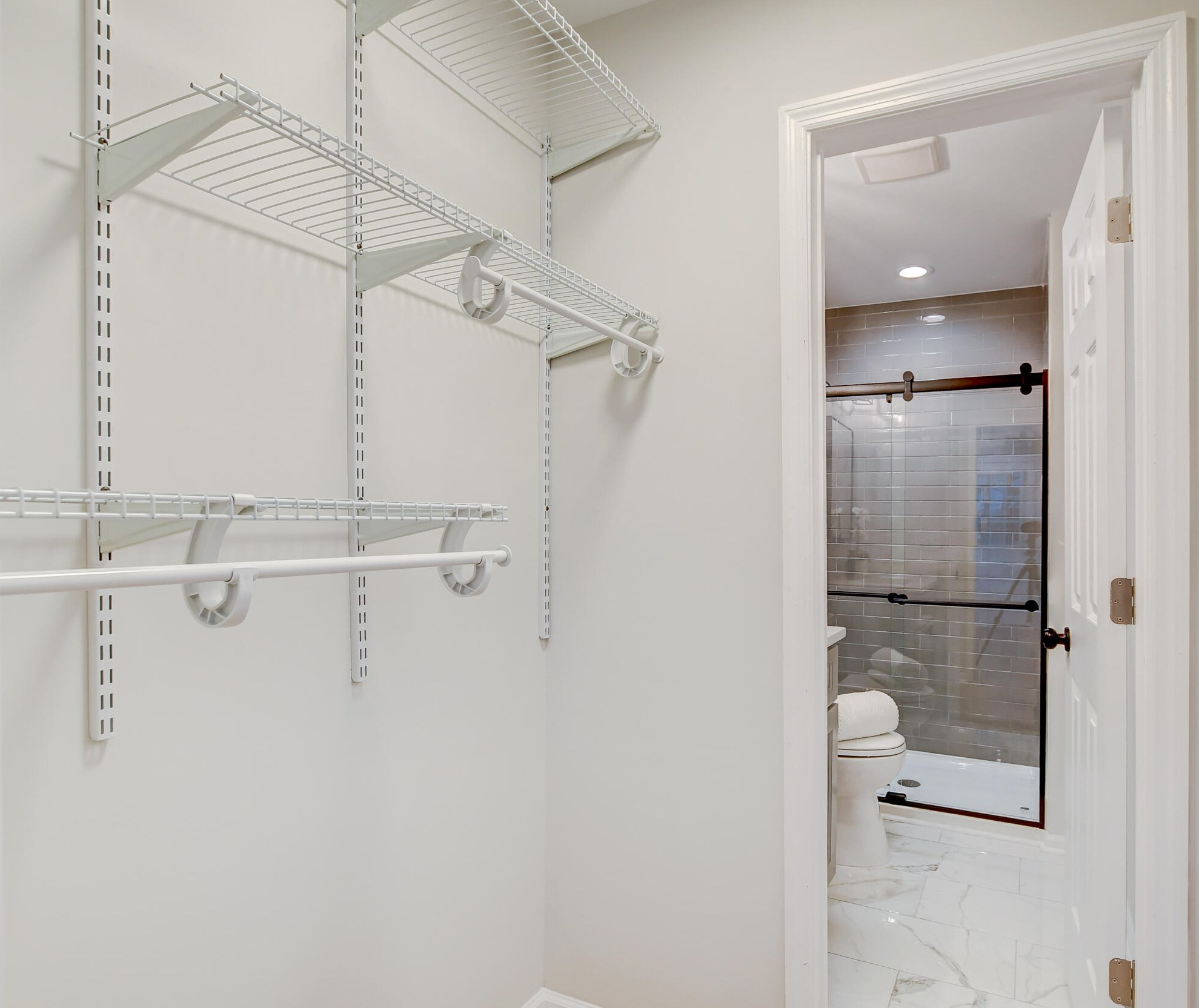 1 H St, Charleston SC  29403-4751 exterior