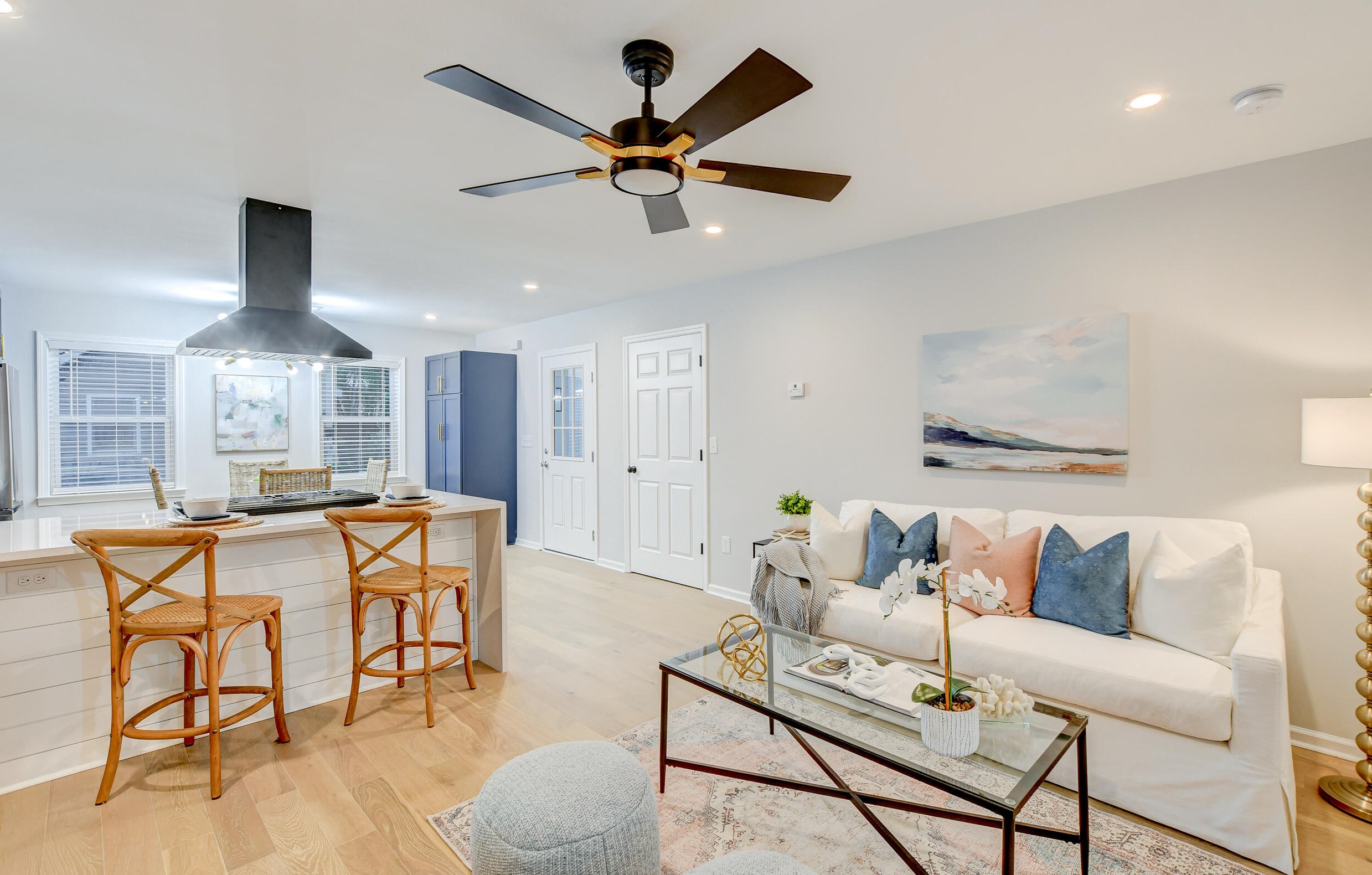 1 H St, Charleston SC  29403-4751 exterior