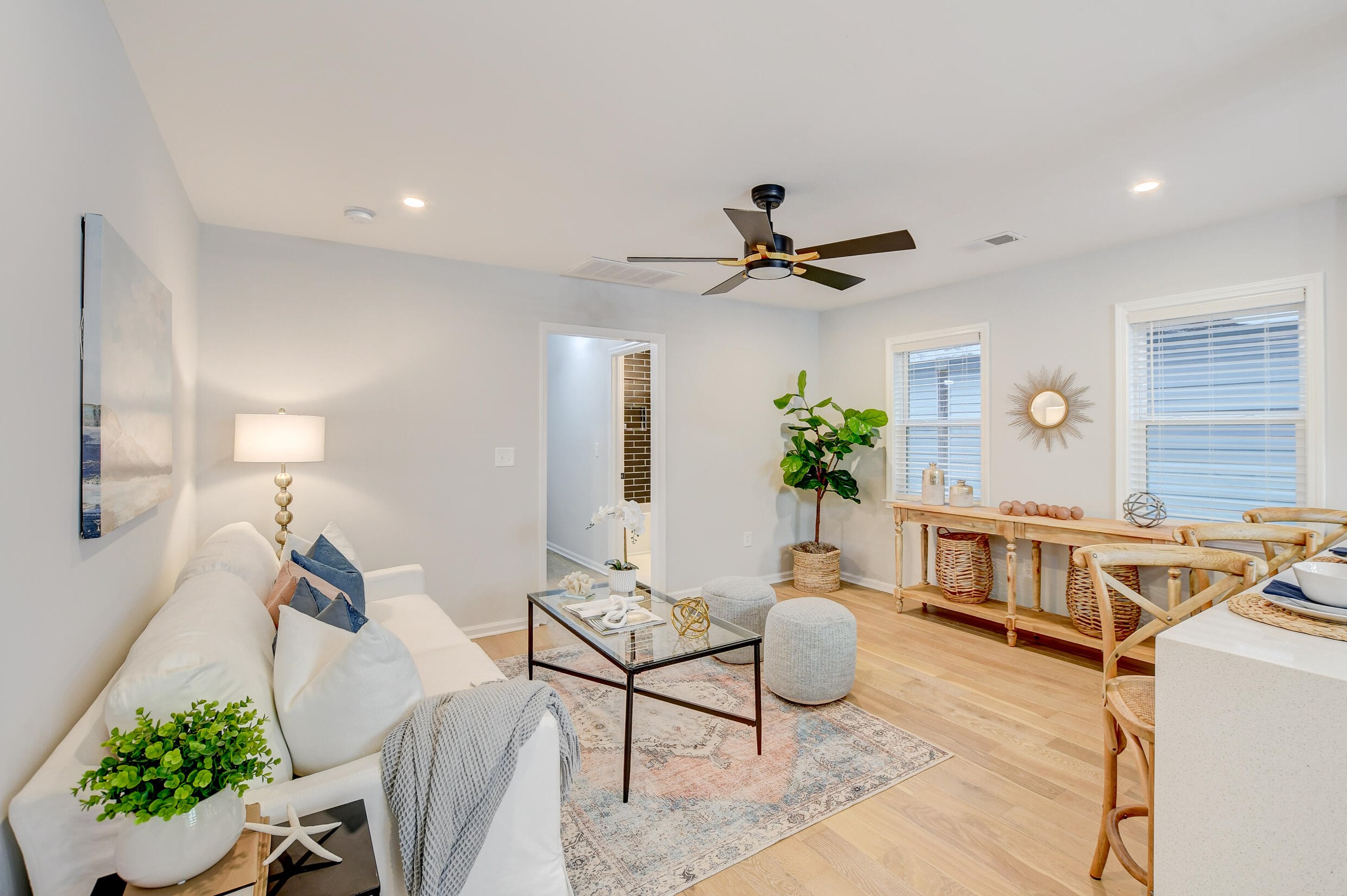 1 H St, Charleston, SC 29403