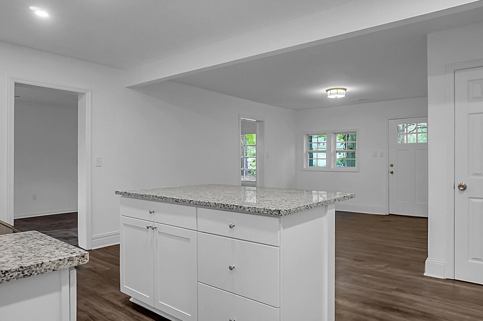 668 Oak Forest Dr, Charleston SC  29407-7039 exterior