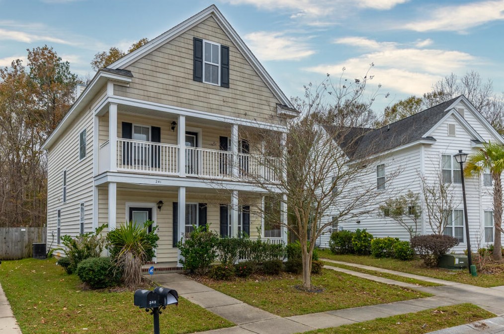241 Old Savannah Dr, Charleston SC  29445-7337 exterior