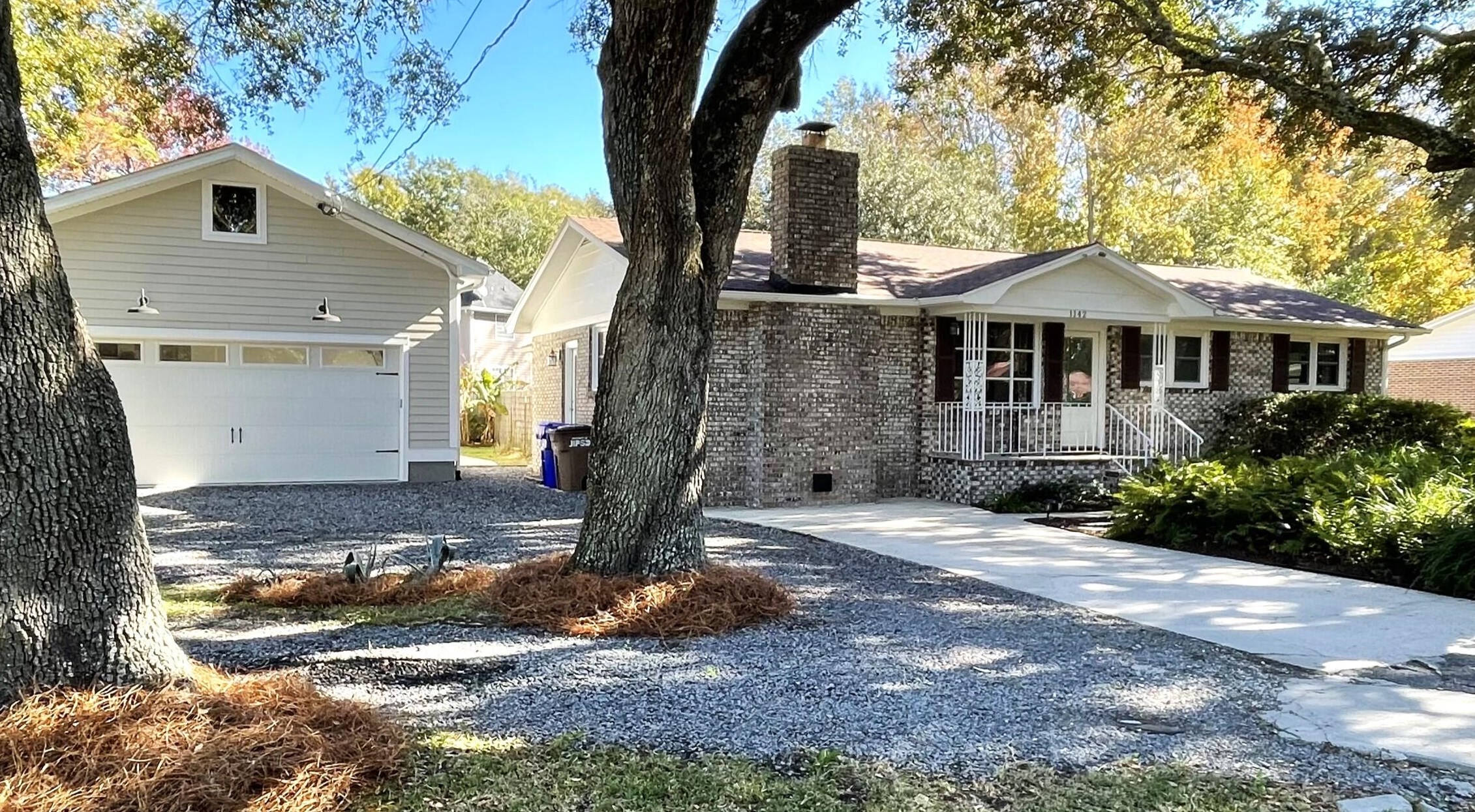 1142 Oceanview Rd, Charleston, SC 29412-9429