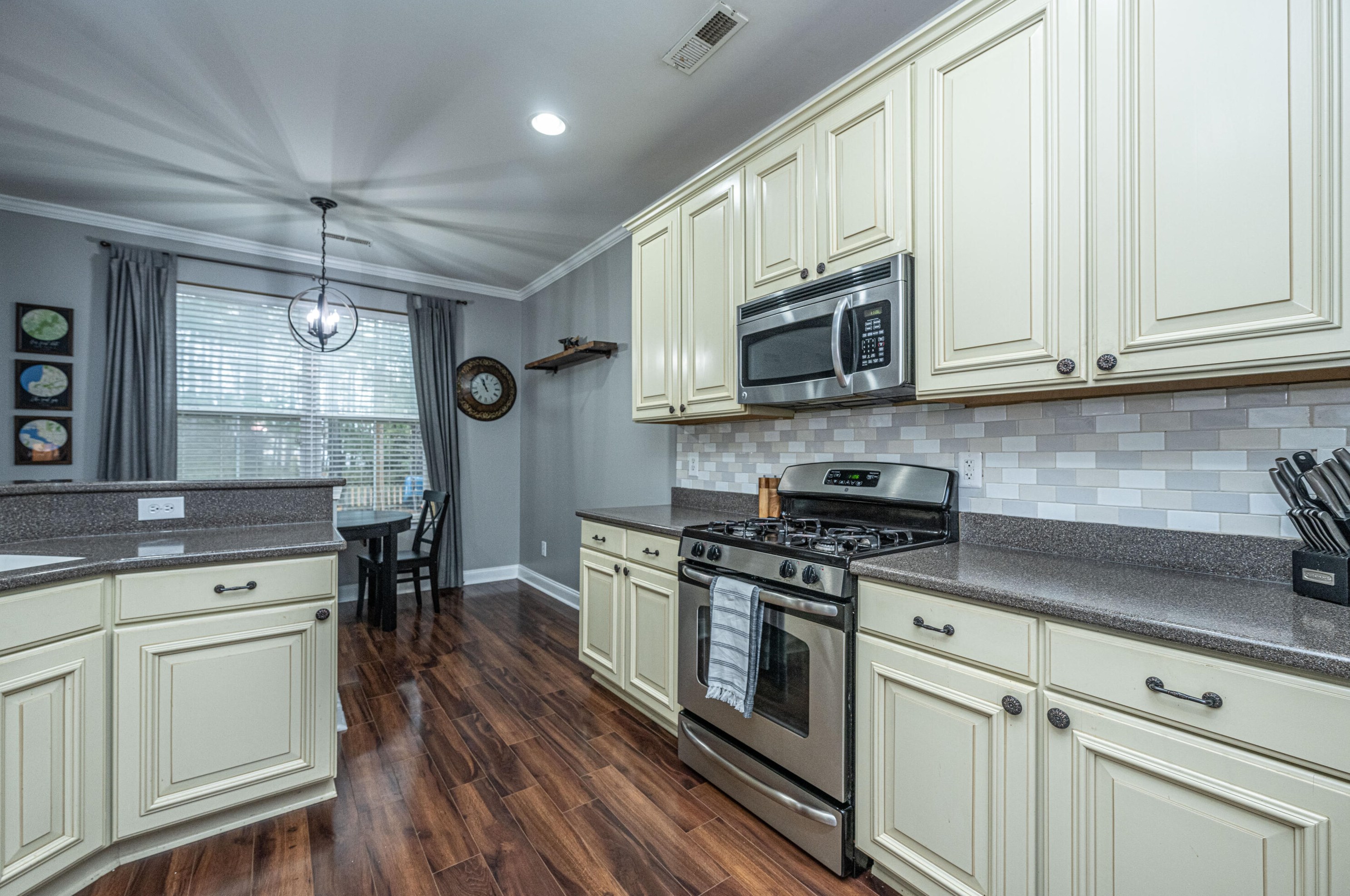 262 Killarney Trl, Moncks Corner SC  29461-8836 exterior