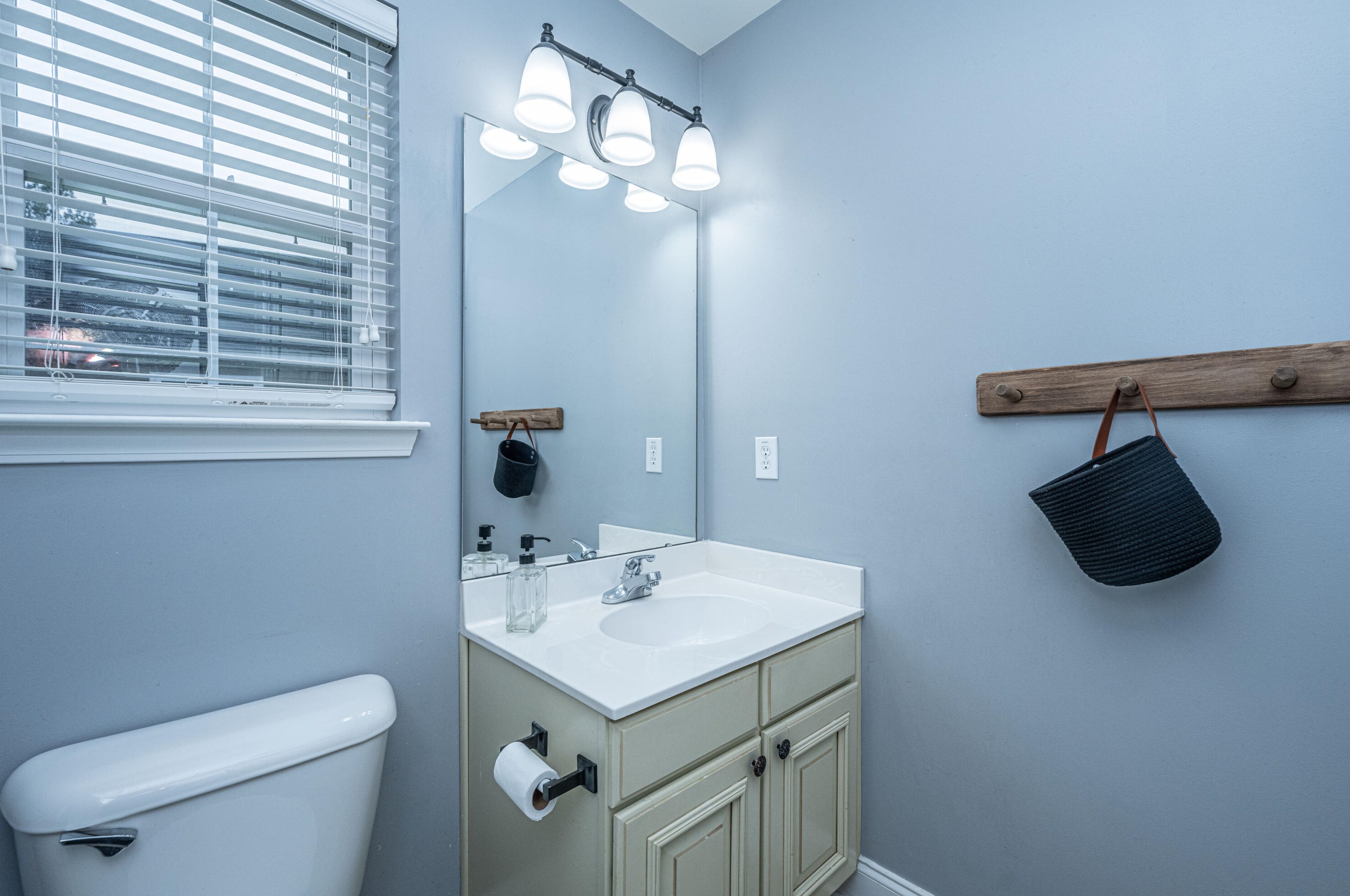 262 Killarney Trl, Moncks Corner SC  29461-8836 exterior