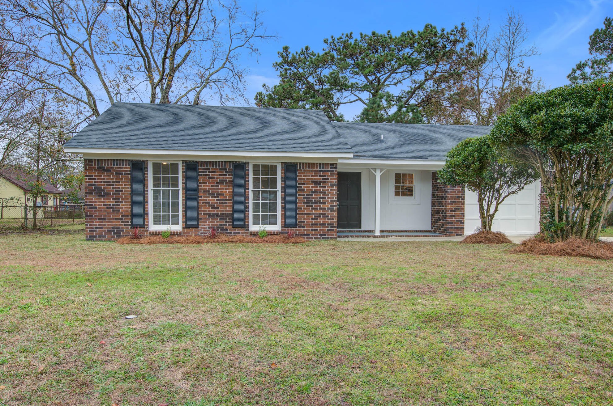 7731 Quest Dr, Charleston, SC 29418-3258