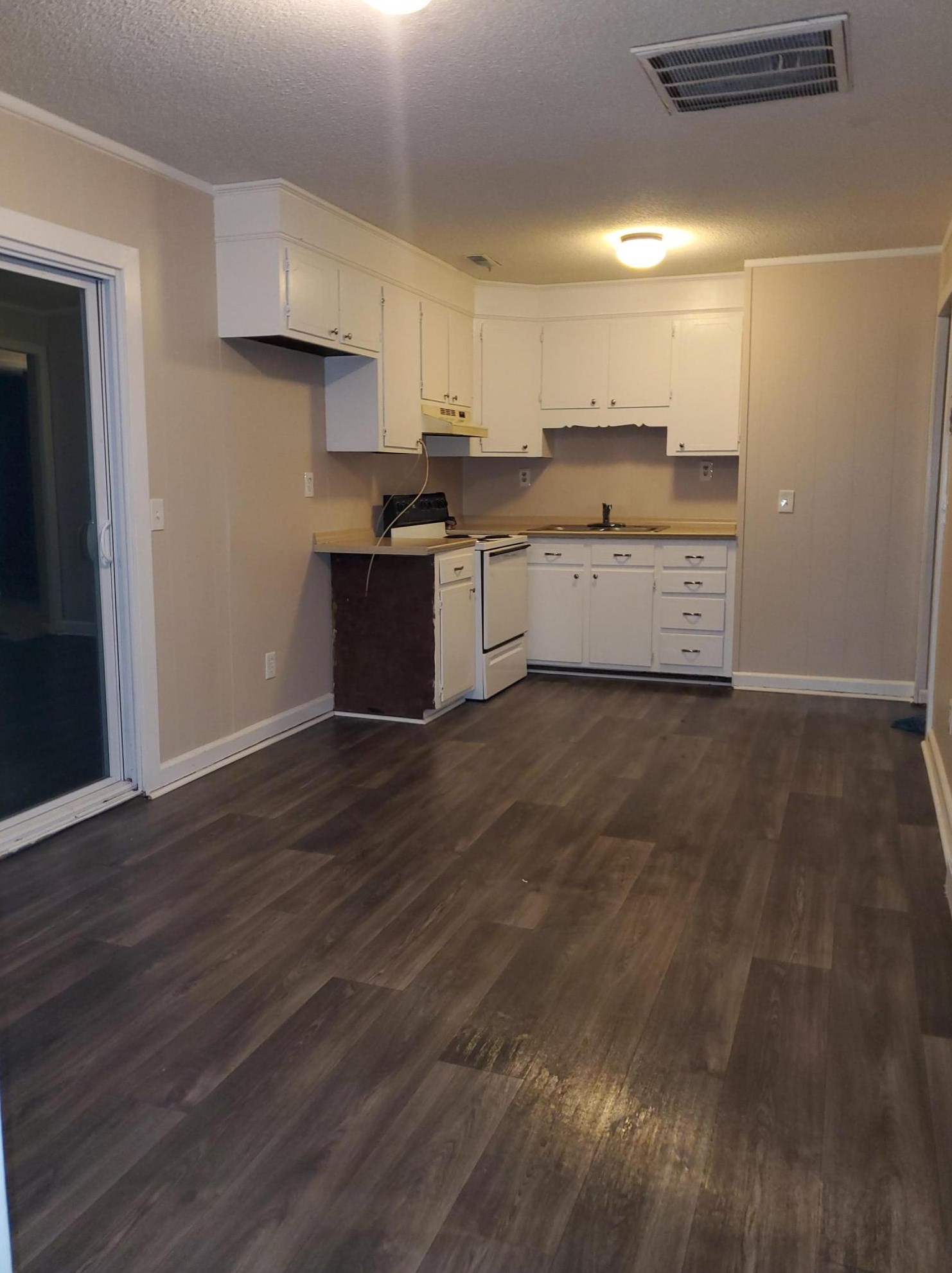 1218 Saylors Ave, Moncks Corner SC  29461-8249 exterior