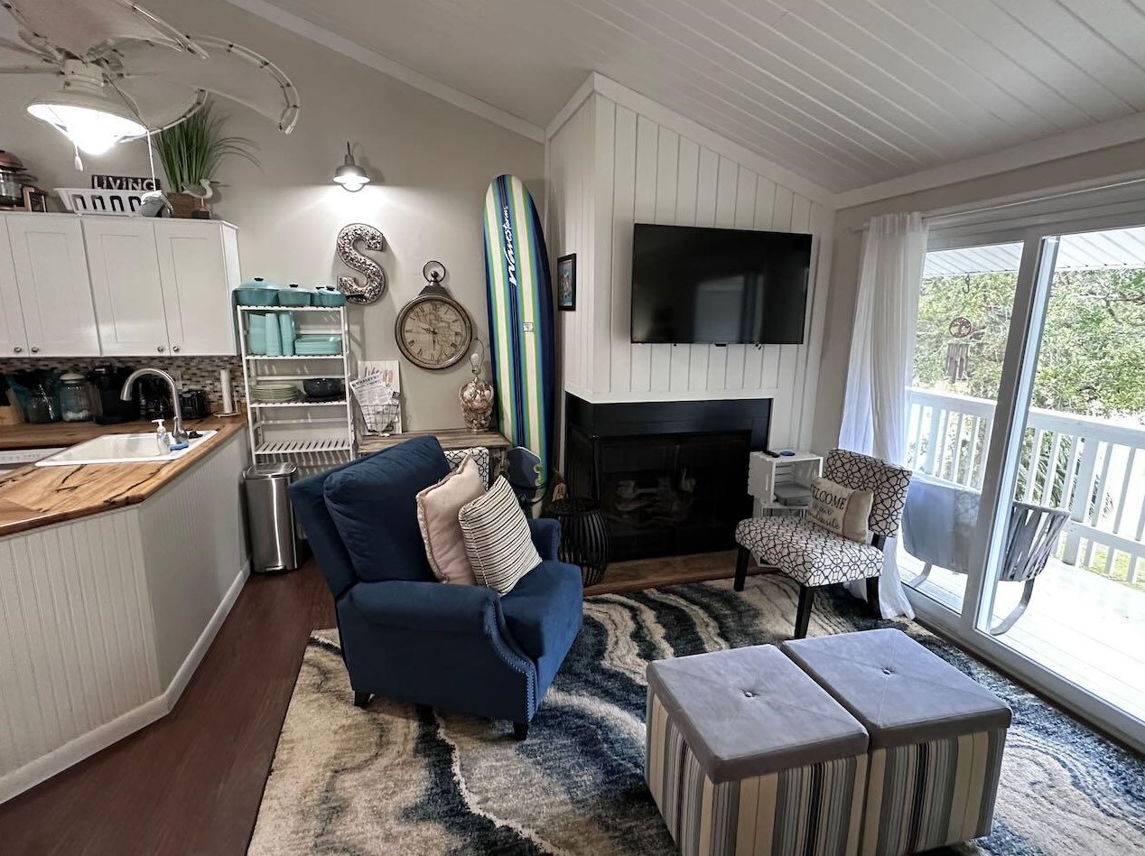 269 Driftwood Ln, Edisto, SC 29438