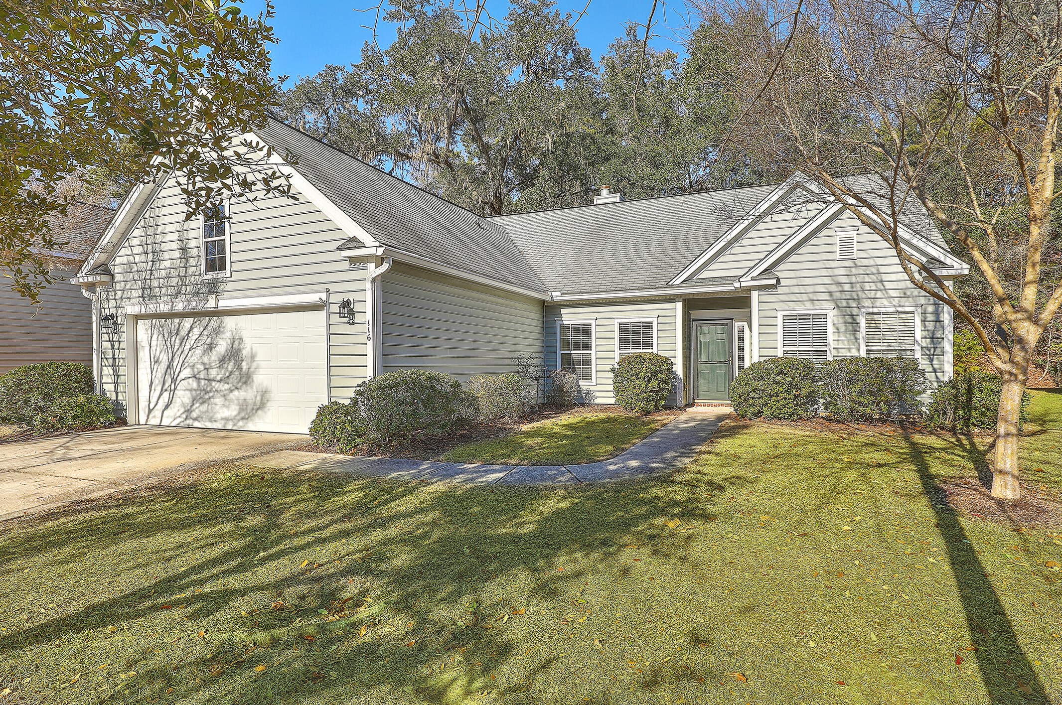 116 Carolinian Dr, Summerville, SC 29485-6275