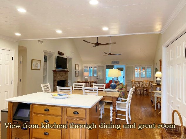 3606 Big Bay Dr, Edisto SC  29438-3702 exterior