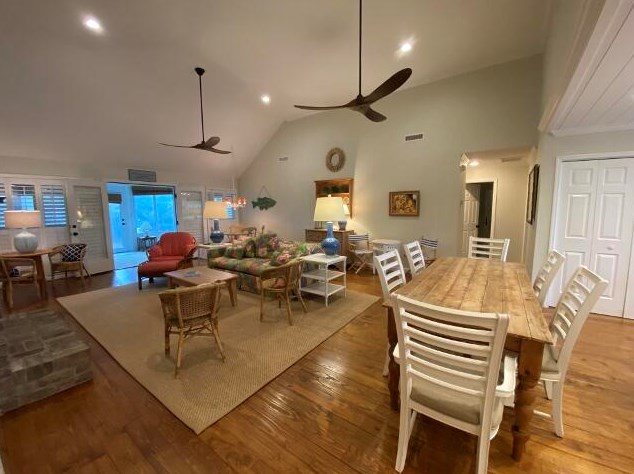 3606 Big Bay Dr, Edisto SC  29438-3702 exterior
