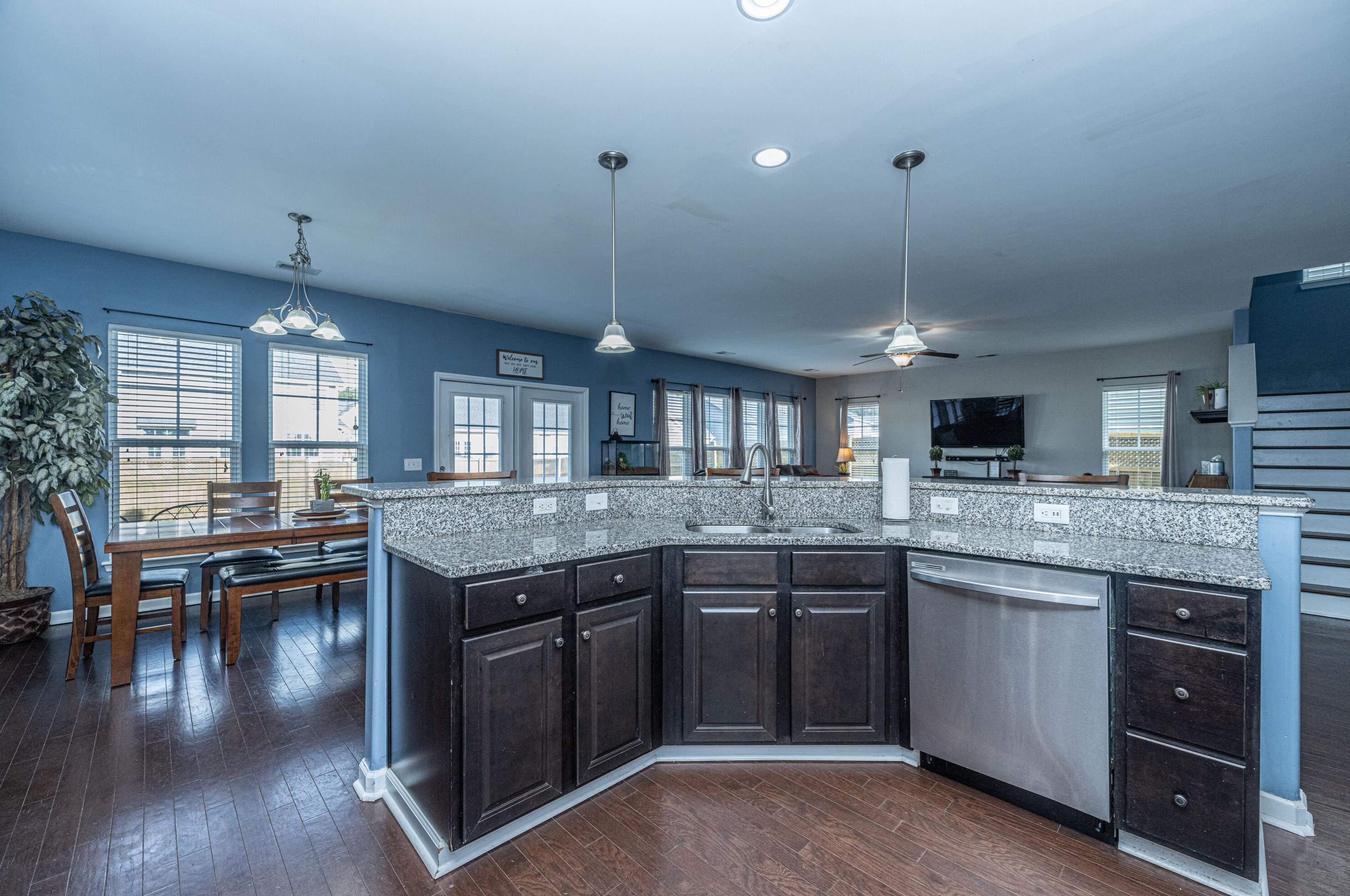 218 Topsaw Ln, Moncks Corner SC  29461-8890 exterior