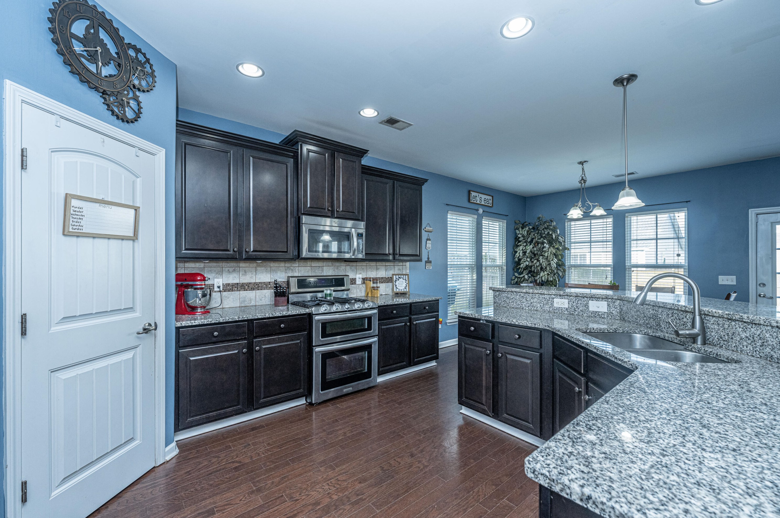 218 Topsaw Ln, Moncks Corner SC  29461-8890 exterior