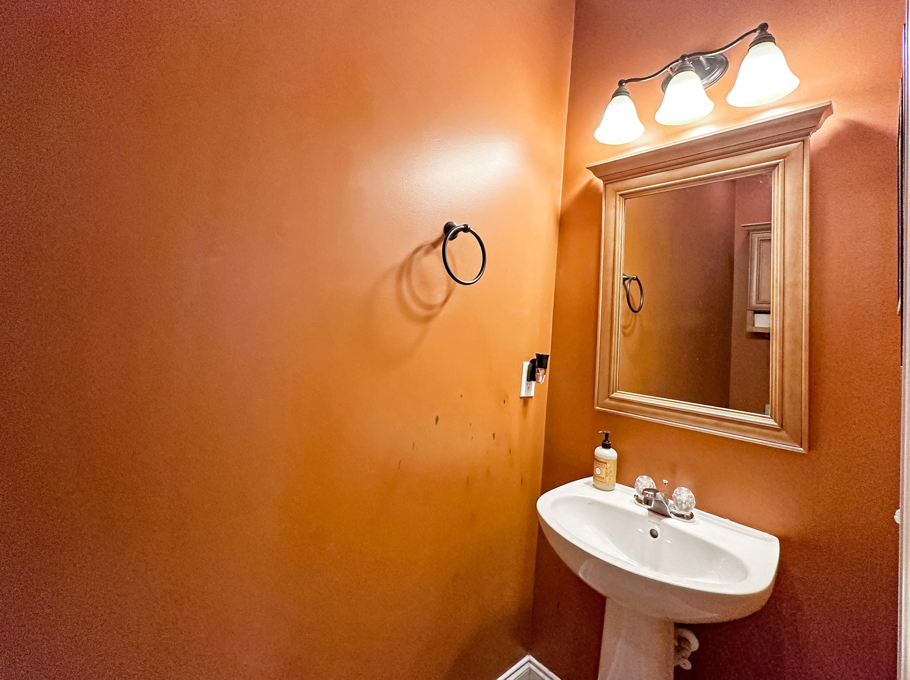 8816 Kellum Dr, Charleston SC  29420-8363 exterior