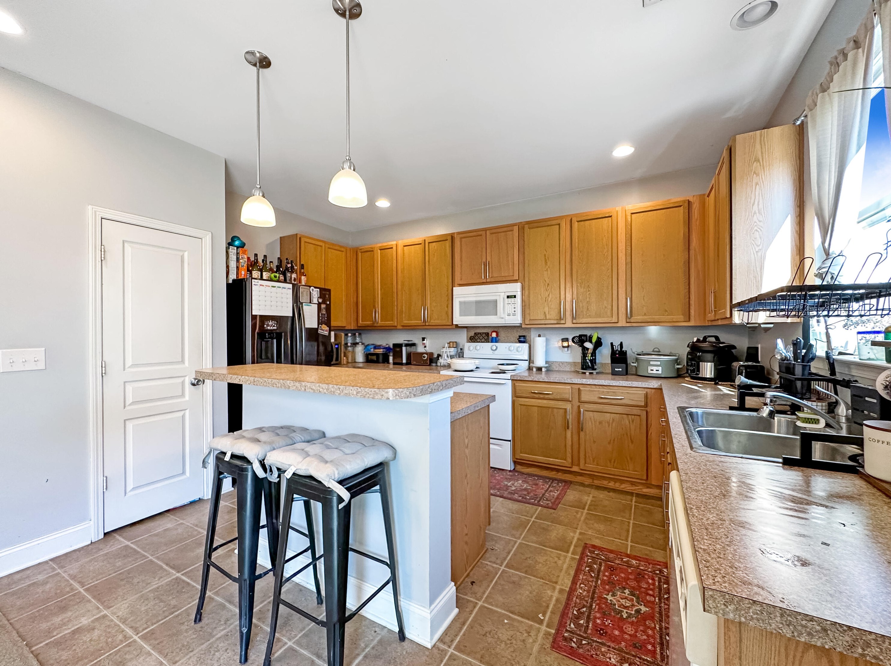 8816 Kellum Dr, Charleston SC  29420-8363 exterior