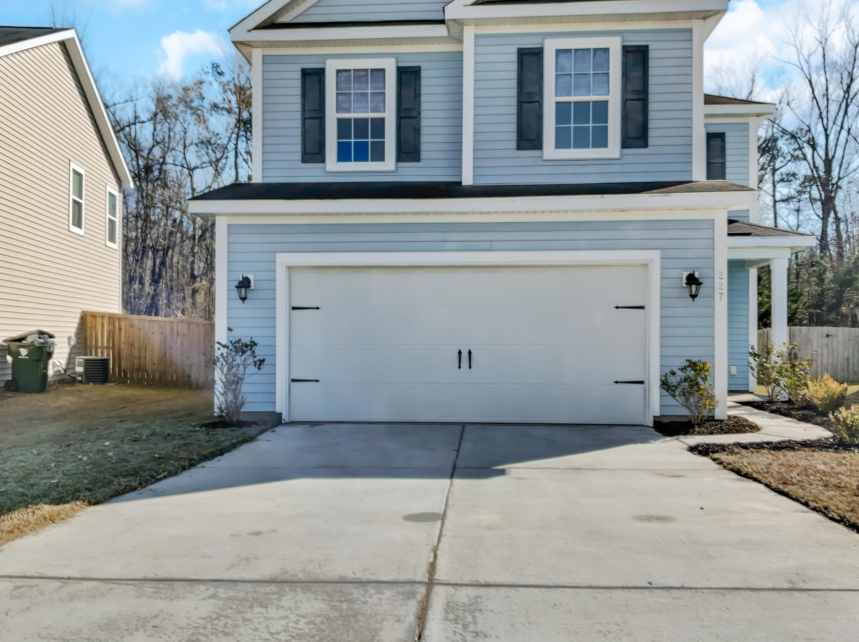 227 Oglethorpe Cir, Moncks Corner, SC 29461-7469
