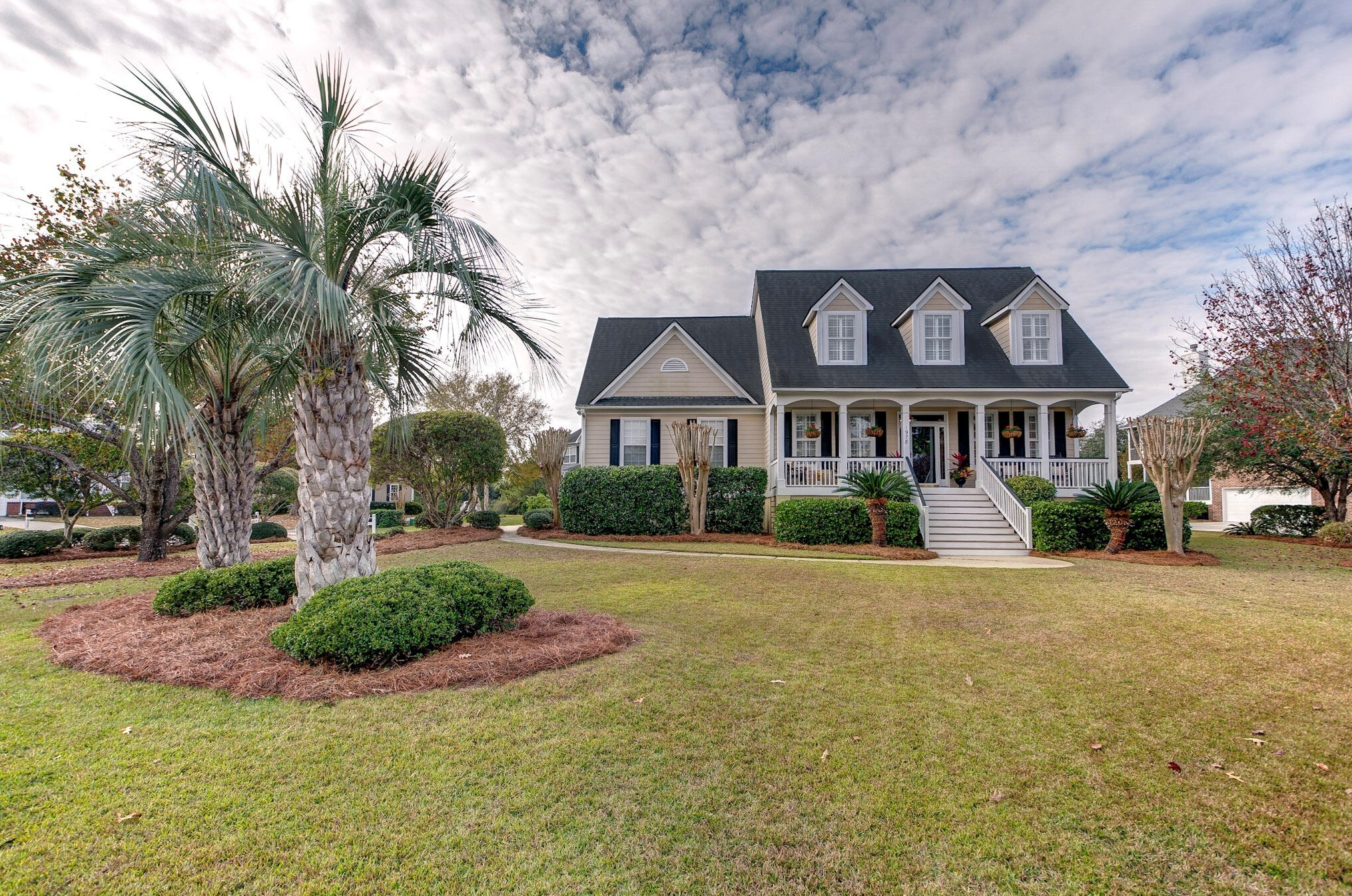 1978 Oak Point Landing Dr, Mount Pleasant, SC 29464