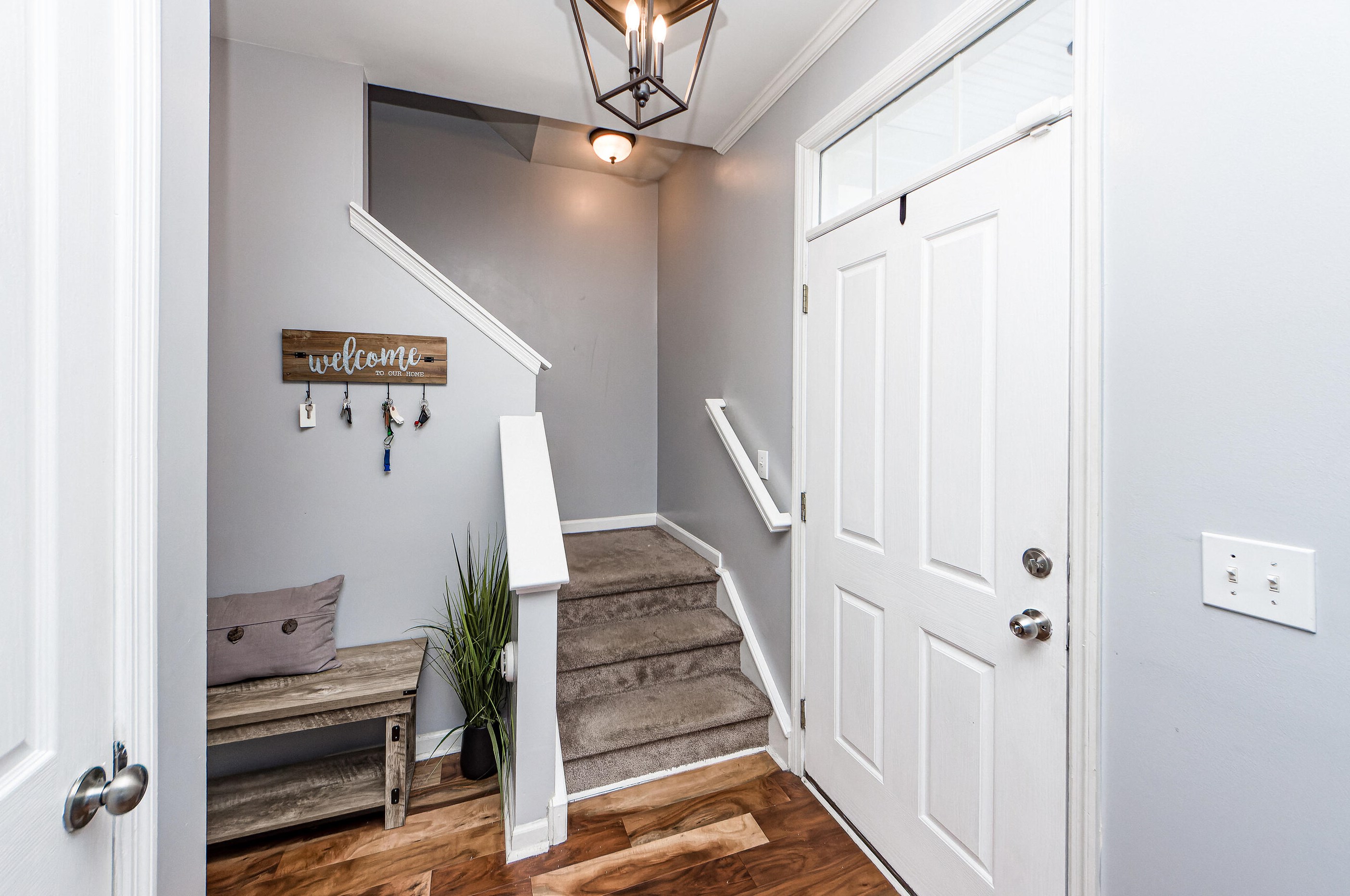 208 Dandelion St, Summerville SC  29483-5556 exterior