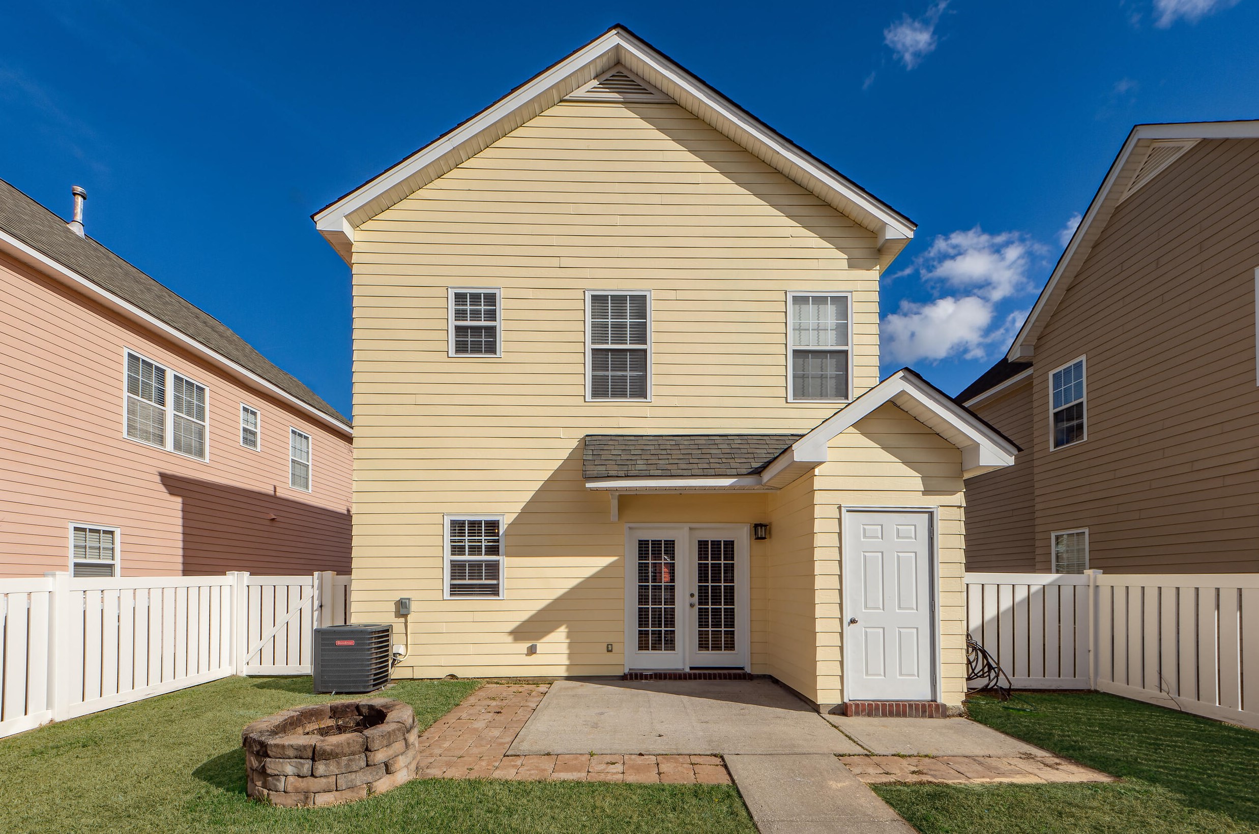 208 Dandelion St, Summerville SC  29483-5556 exterior