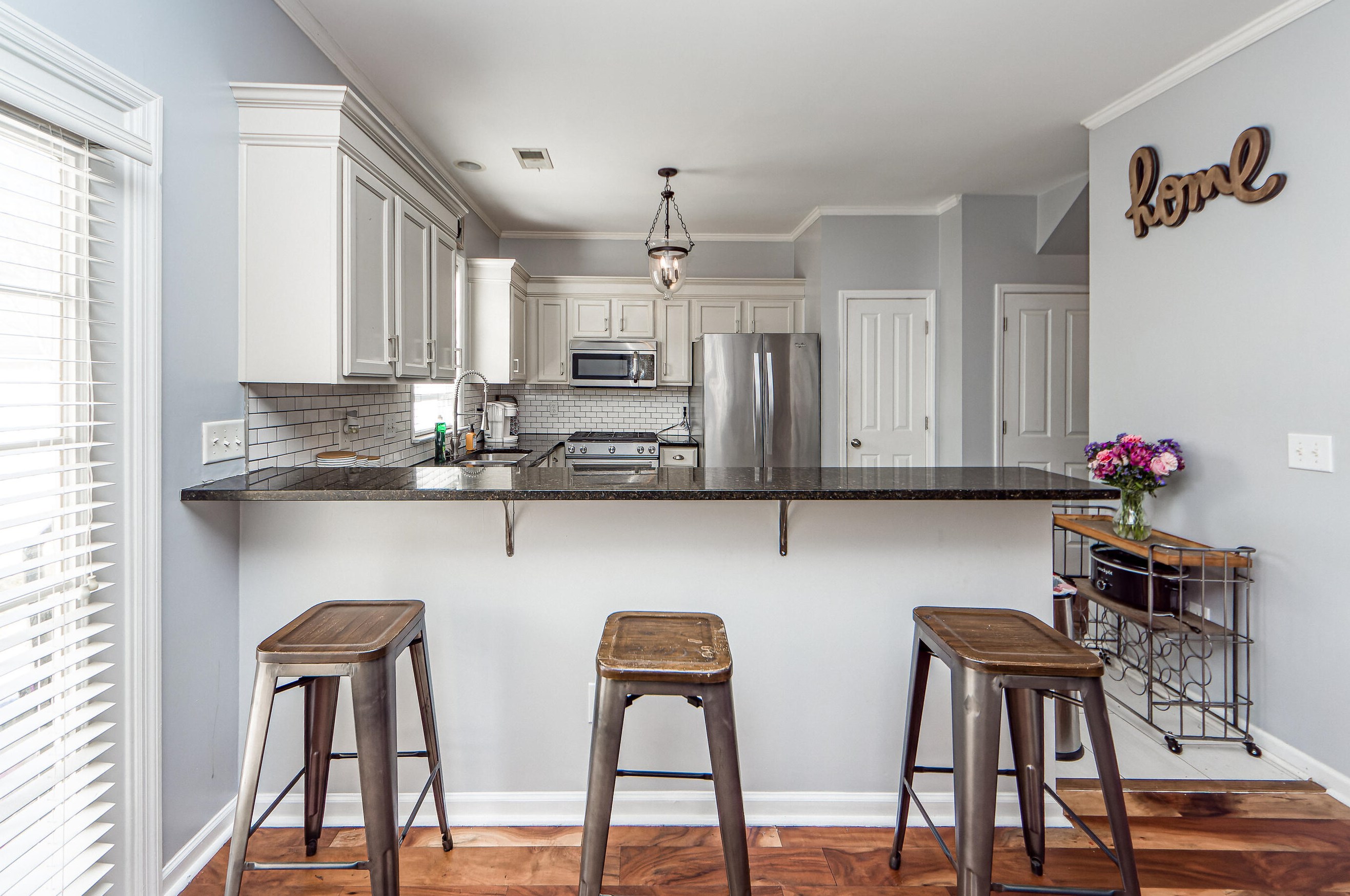 208 Dandelion St, Summerville SC  29483-5556 exterior