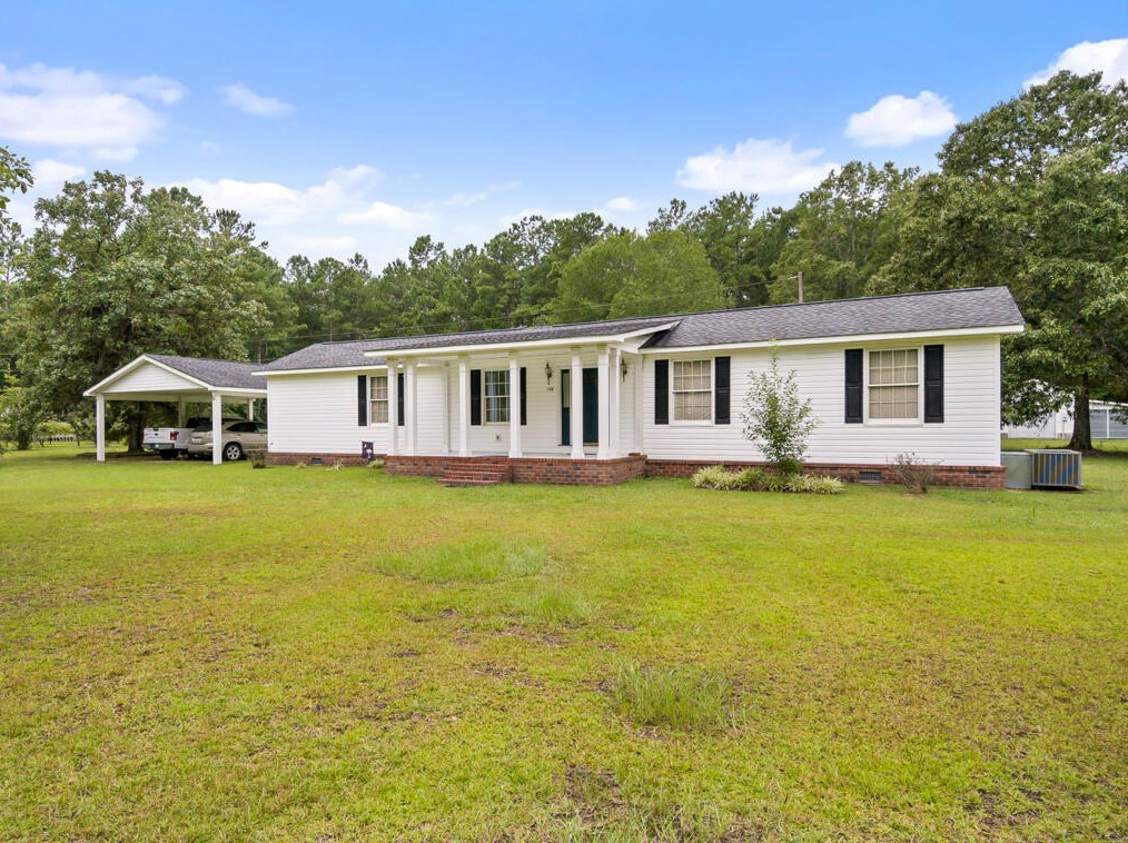 122 Kenny Creek Ln, Bonneau, SC 29431