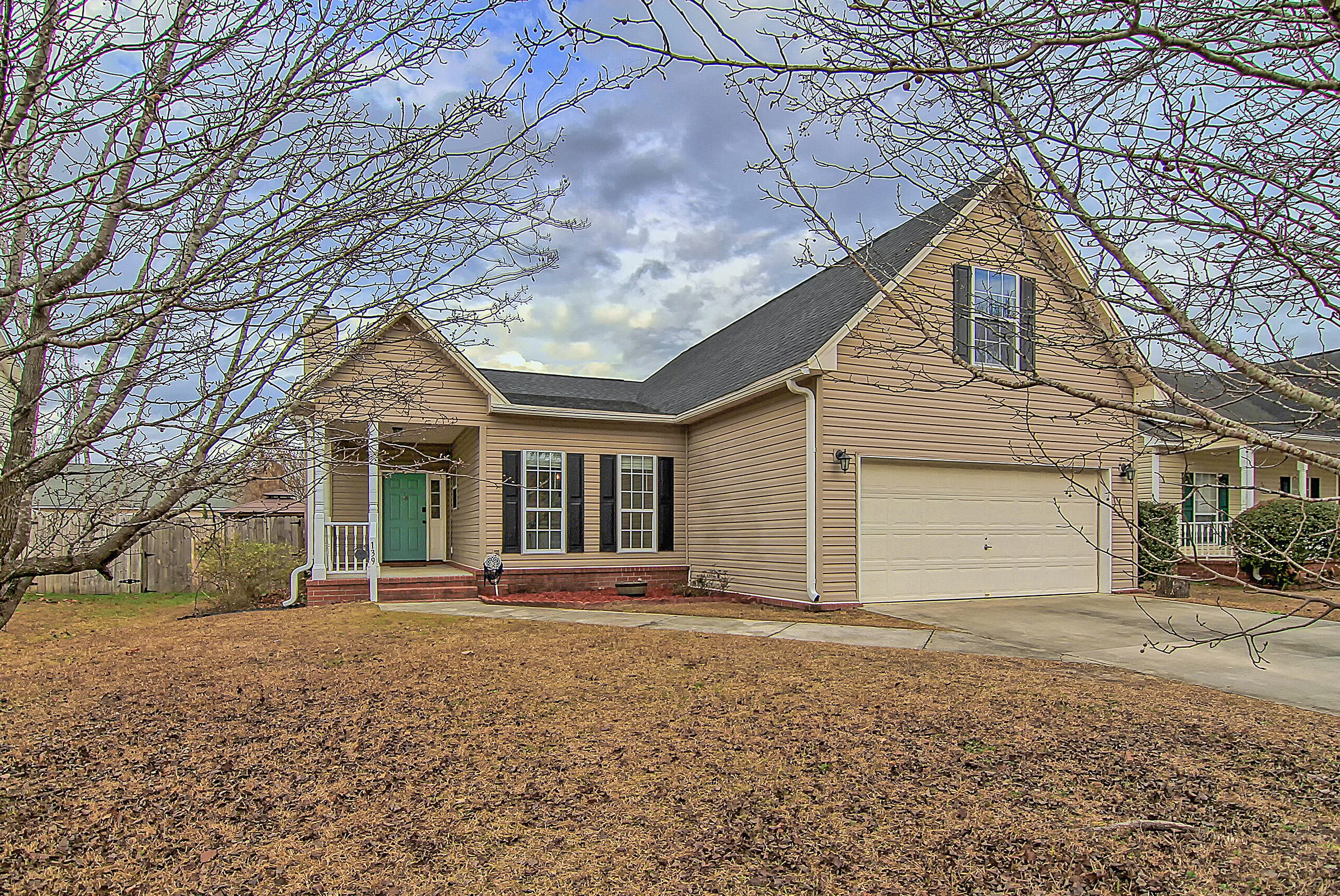 139 Cotillion Cres, Summerville, SC 29483-8148