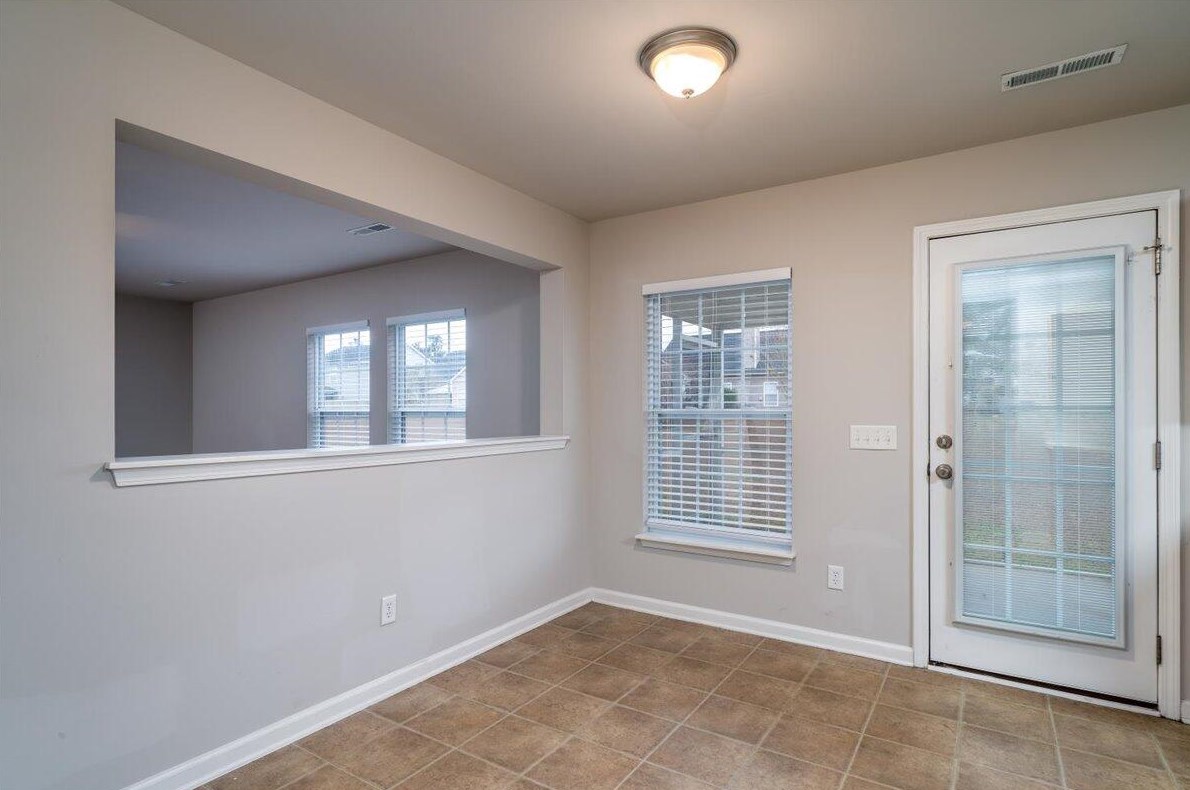 305 Clayburne Dr, Charleston SC  29445-3494 exterior