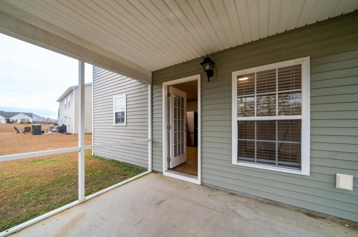 305 Clayburne Dr, Charleston SC  29445-3494 exterior