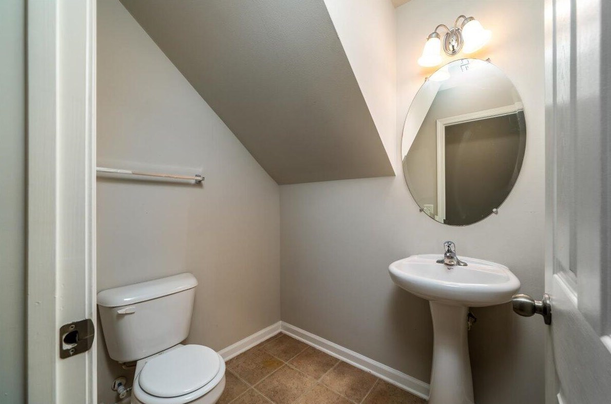 305 Clayburne Dr, Charleston SC  29445-3494 exterior