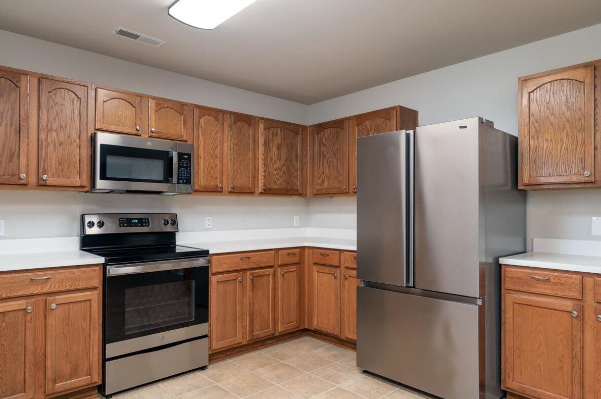 305 Clayburne Dr, Charleston SC  29445-3494 exterior