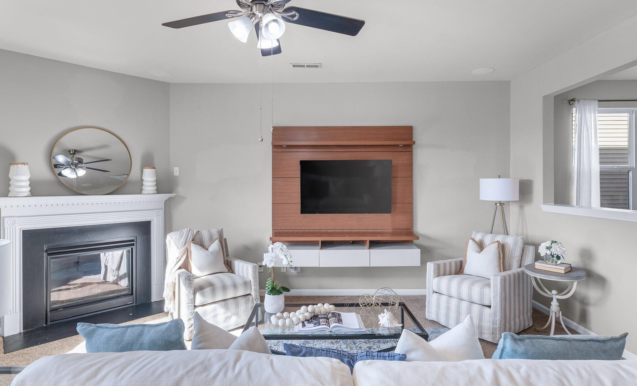 335 Peters Creek Dr, Summerville SC  29483-5341 exterior